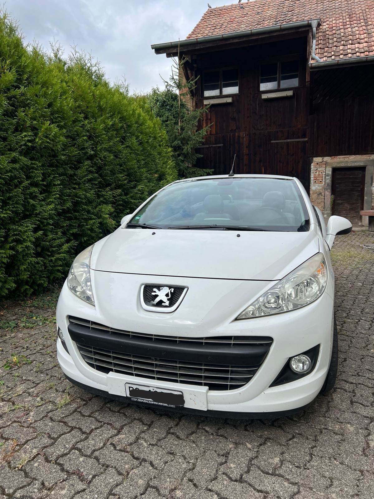 PEUGEOT 1.6 16V Swiss Edition-image-3