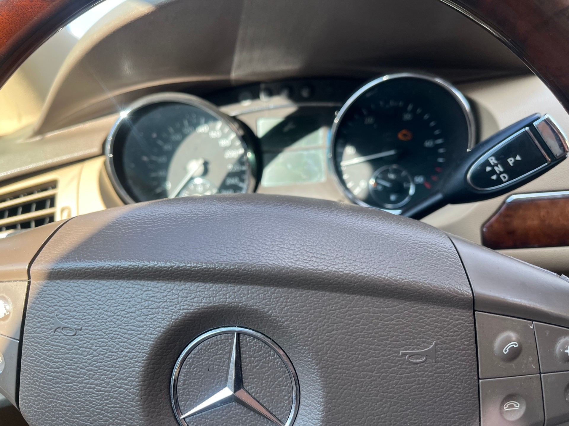 MERCEDES-BENZ R 320 CDI 4Matic 7G-Tronic-image-11