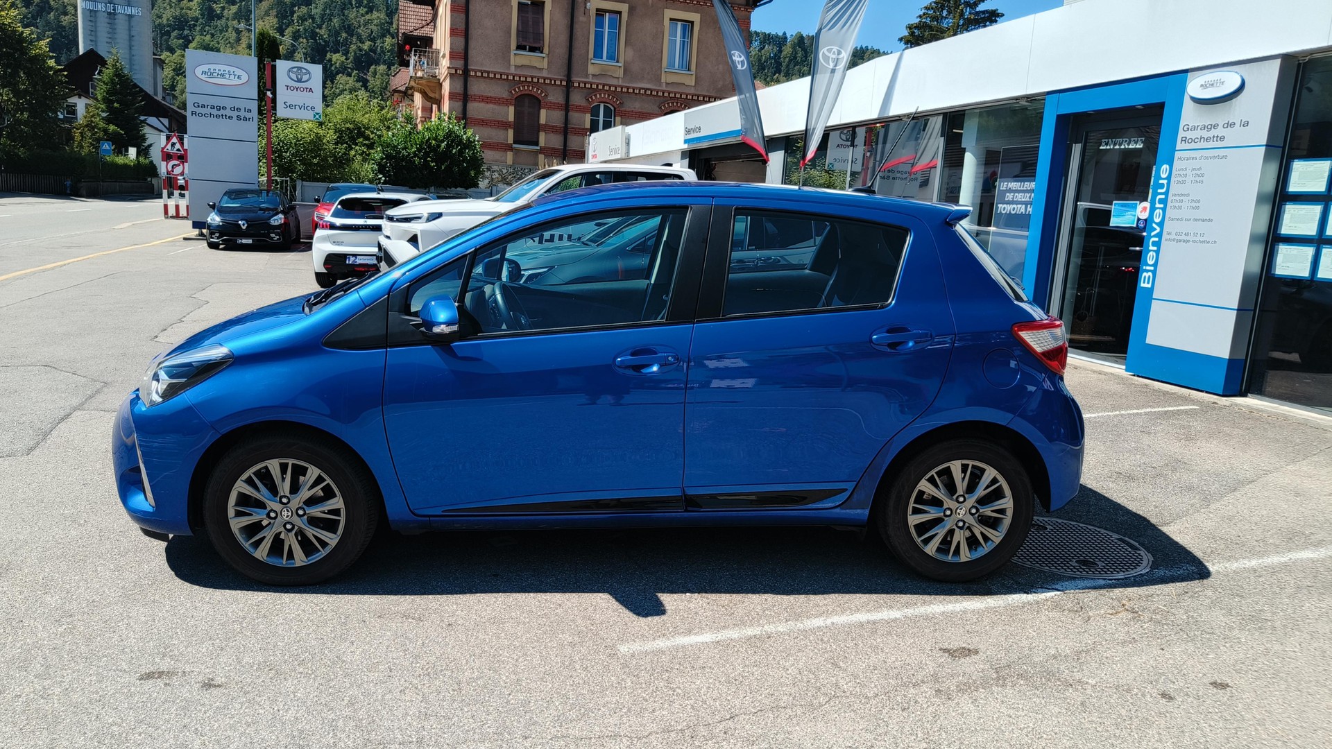 TOYOTA Yaris 1.5 Comfort-image-2