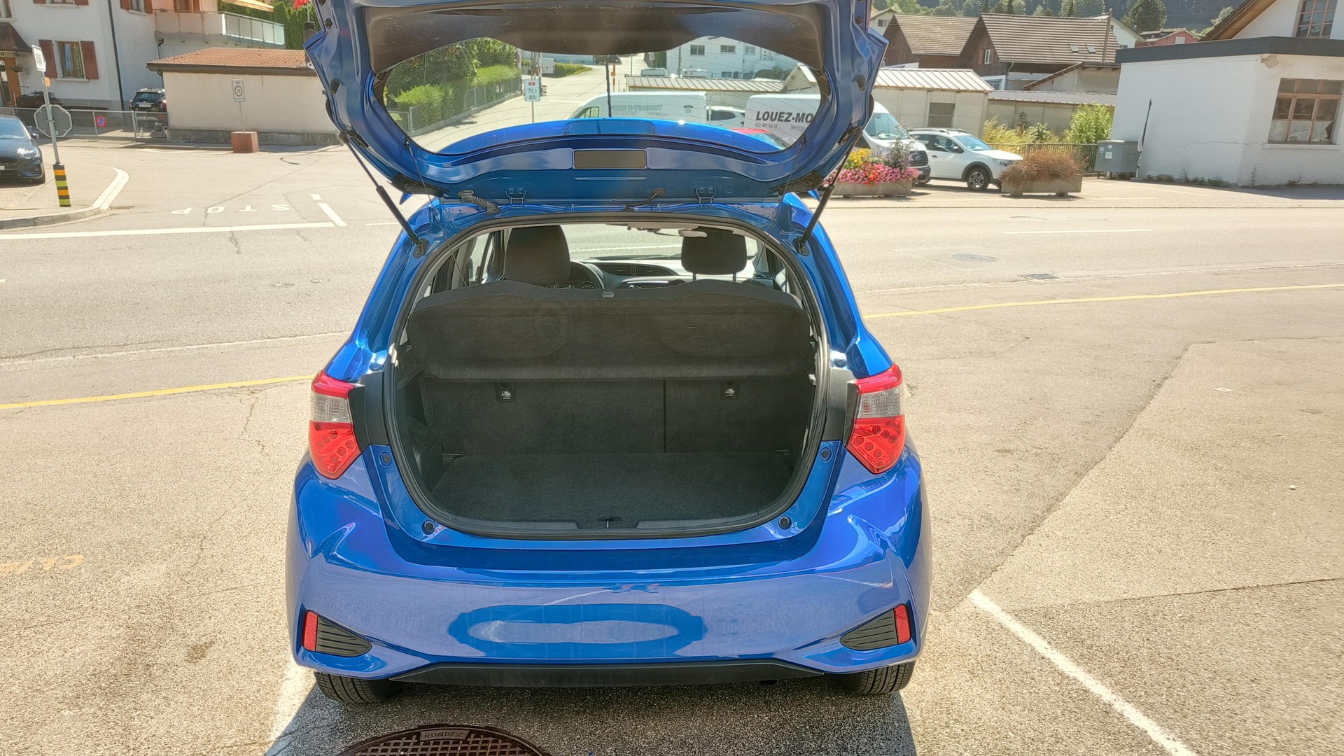 TOYOTA Yaris 1.5 Comfort-image-9