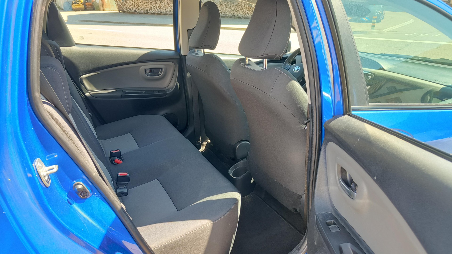 TOYOTA Yaris 1.5 Comfort-image-8