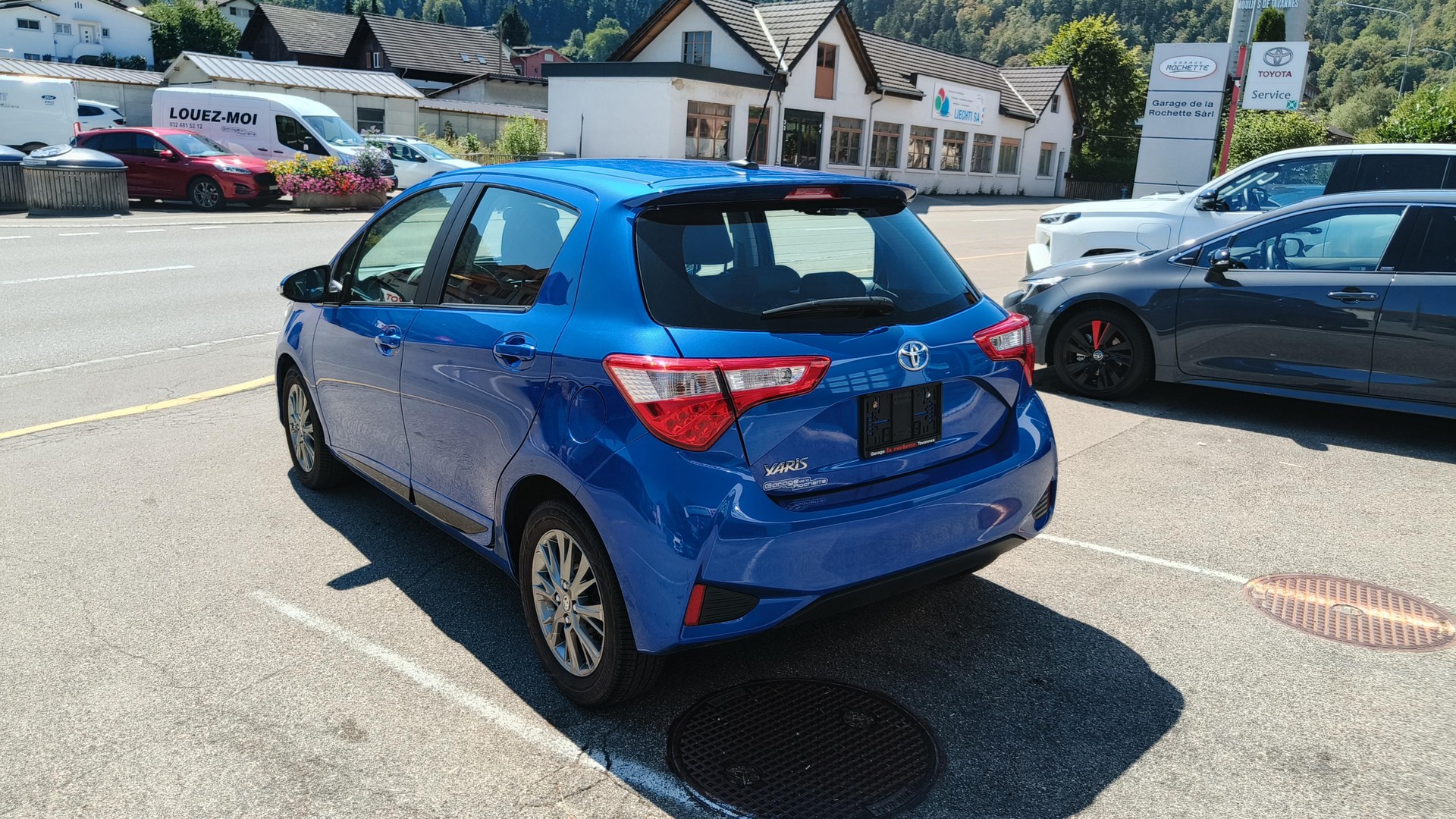 TOYOTA Yaris 1.5 Comfort-image-3