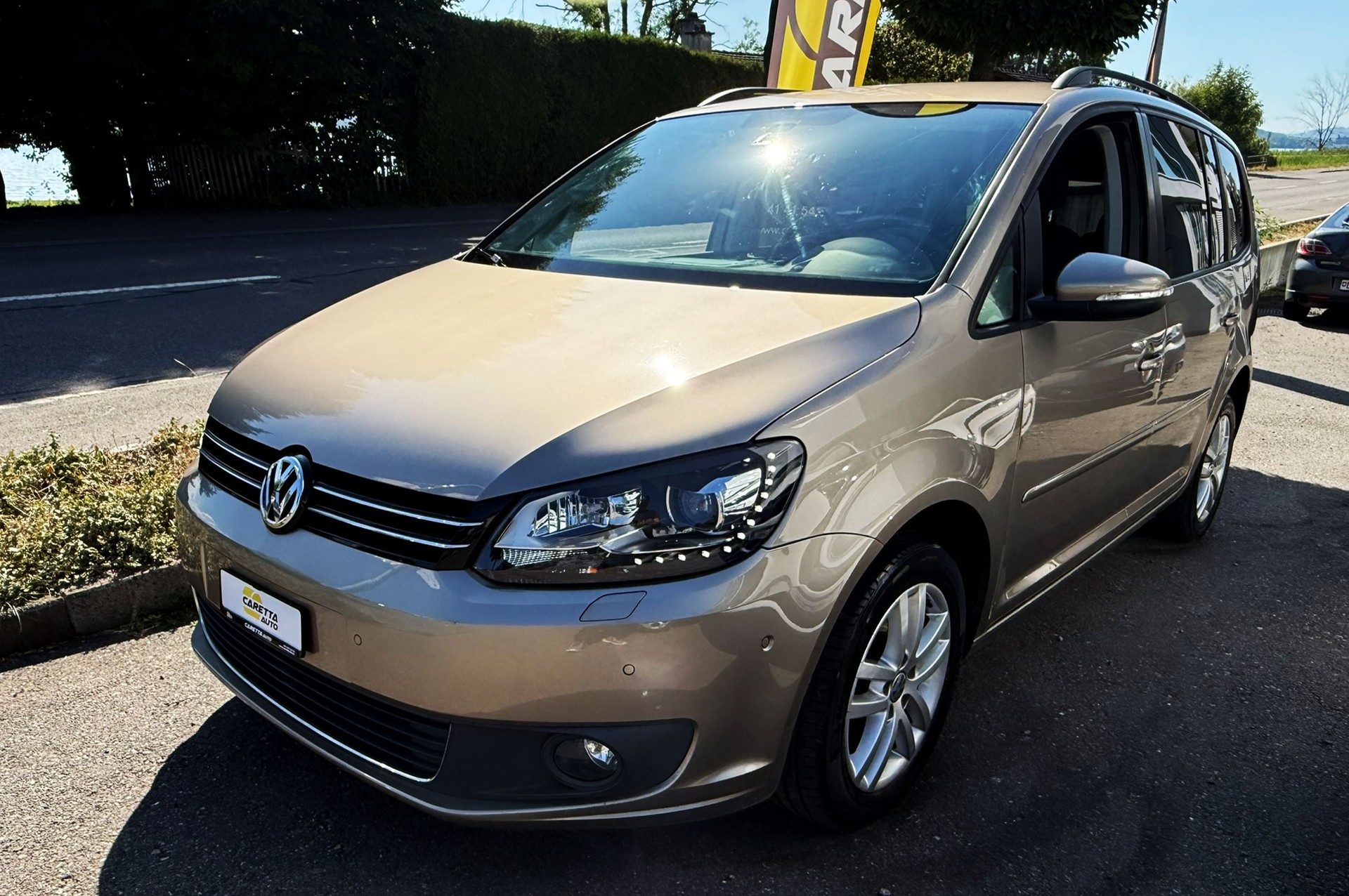 VW Touran 1.4 TSI Comfortline DSG-image-2