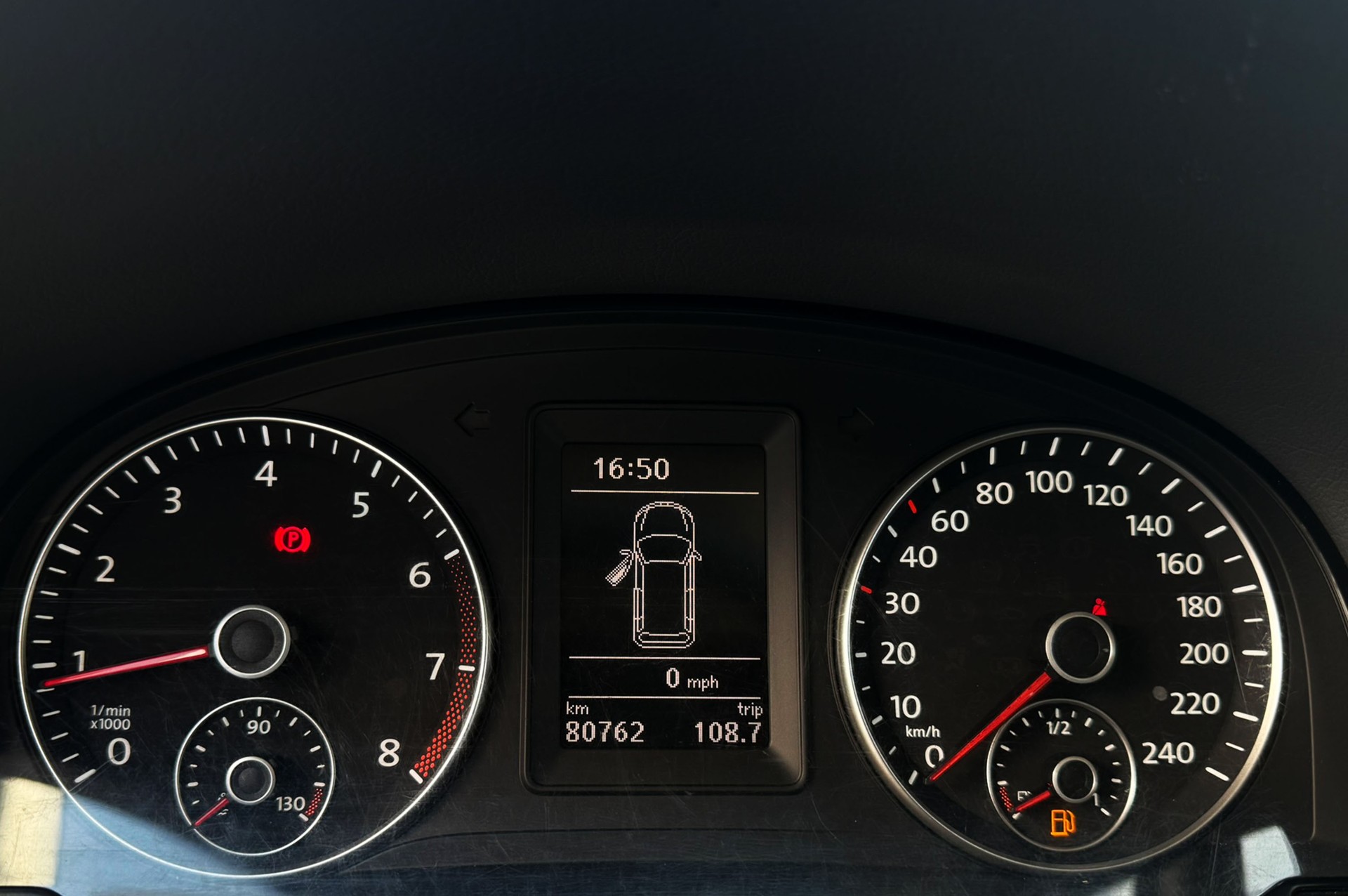 VW Touran 1.4 TSI Comfortline DSG-image-13