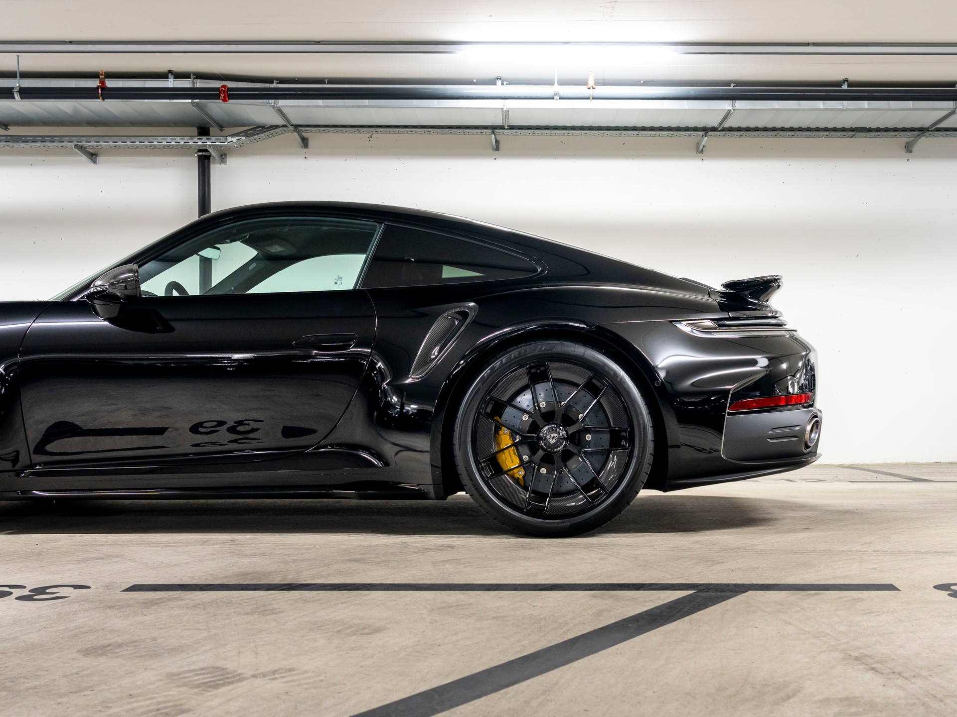 PORSCHE 911 Turbo S PDK-image-8