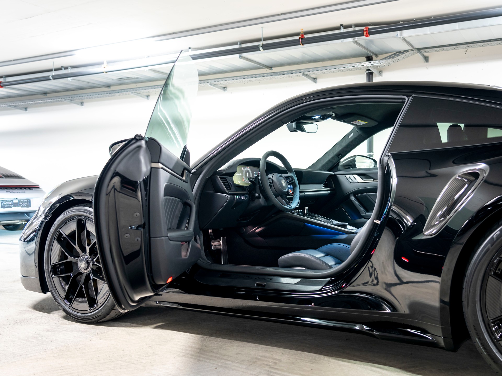 PORSCHE 911 Turbo S PDK-image-12