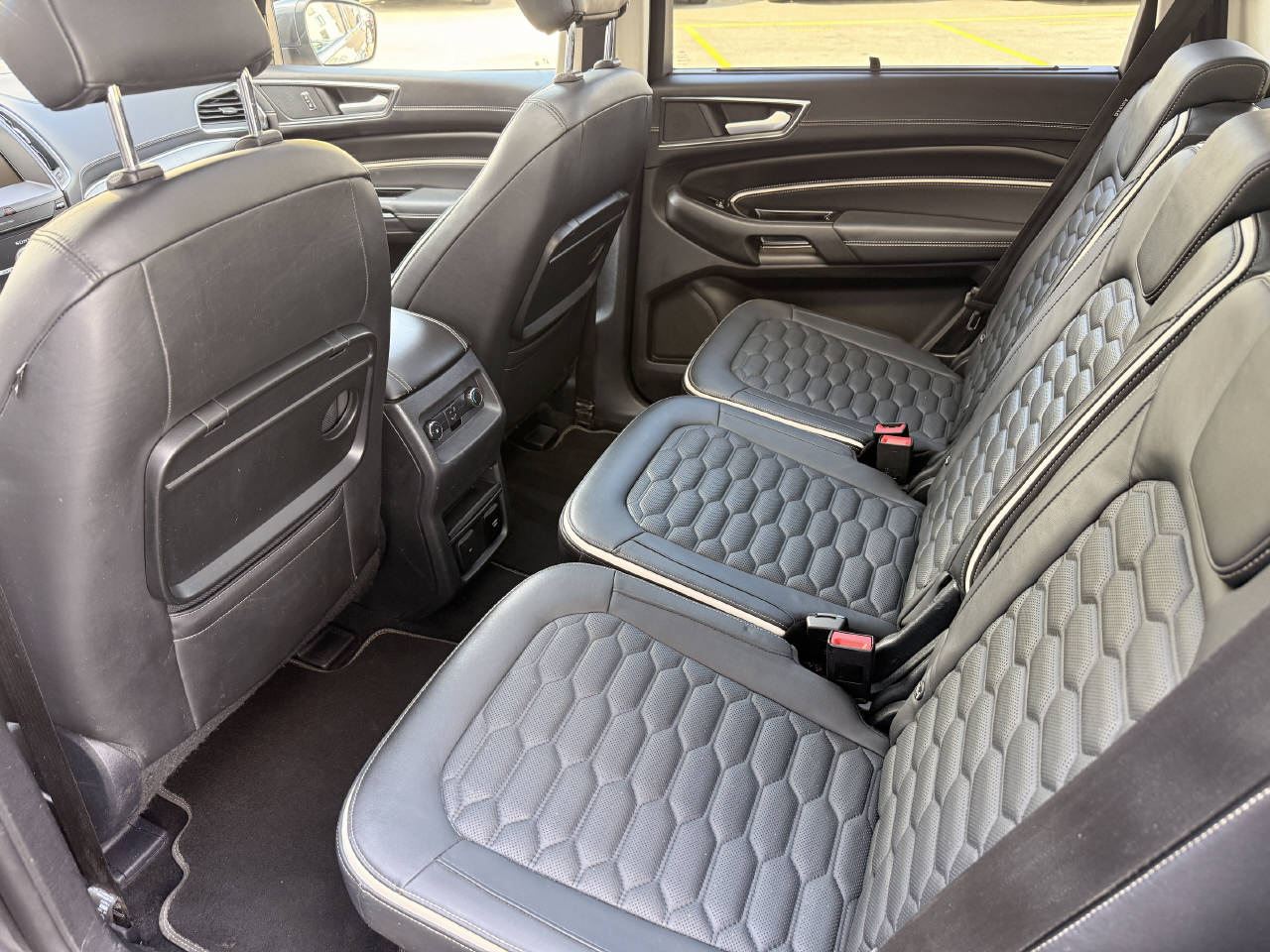 FORD S-Max 2.0 TDCi 190 Vignale-image-8