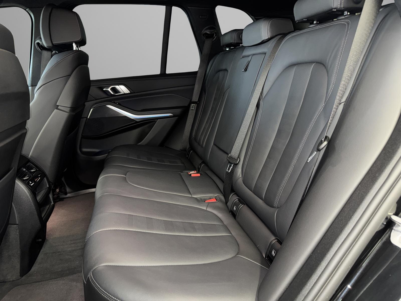 BMW X5 45e xDrive SAG-image-9