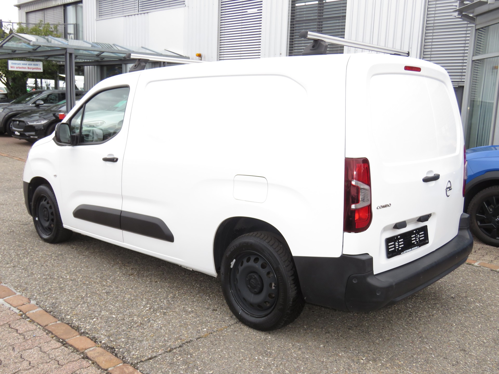 OPEL Combo 1.2 Cargo XL Enjoy s/s Erhöhte Nutzlast-image-5