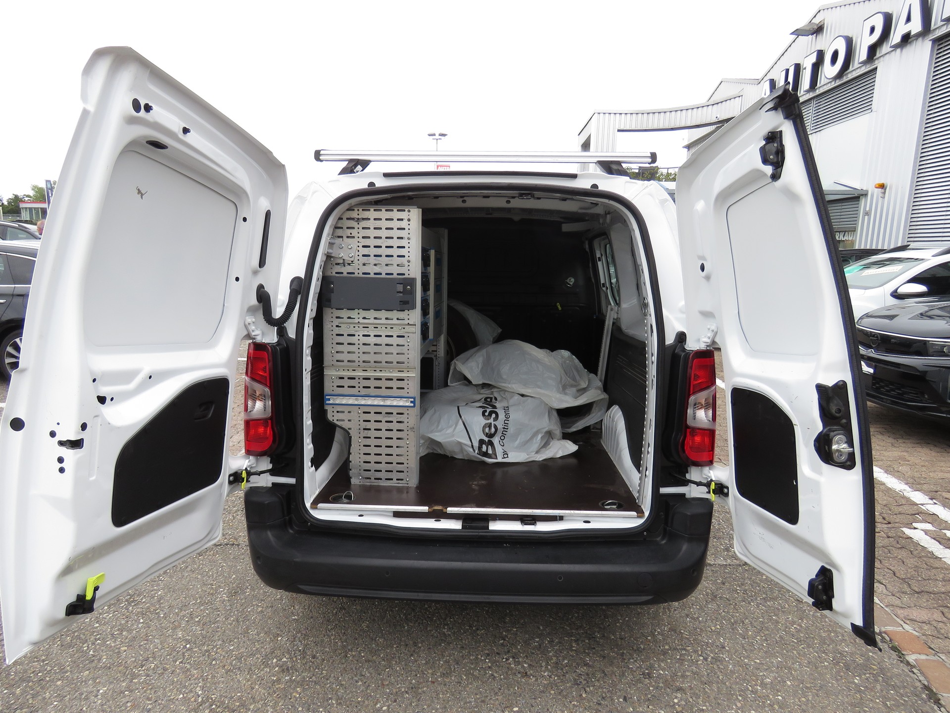 OPEL Combo 1.2 Cargo XL Enjoy s/s Erhöhte Nutzlast-image-11