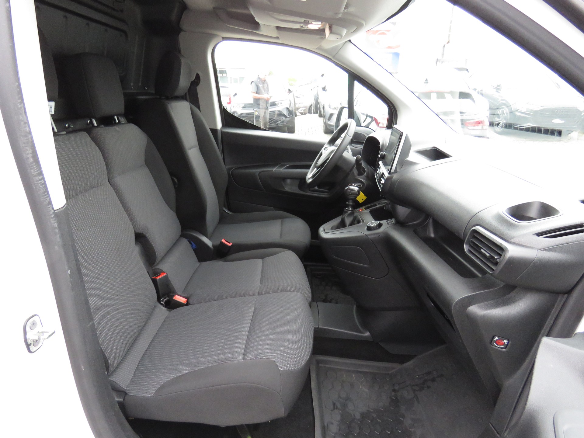 OPEL Combo 1.2 Cargo XL Enjoy s/s Erhöhte Nutzlast-image-9