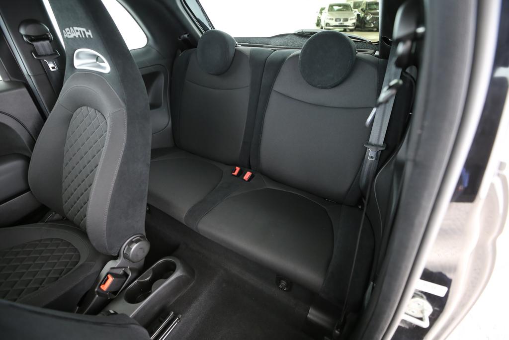 FIAT 595 Abarth 1.4 T-Jet 165 Premium-image-7