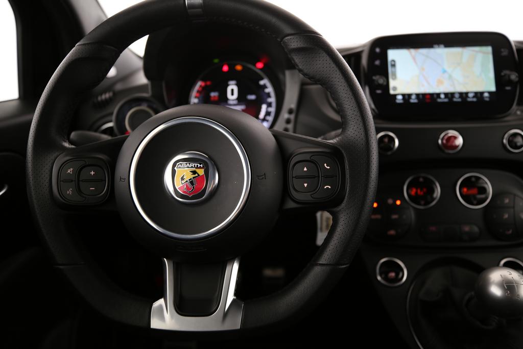 FIAT 595 Abarth 1.4 T-Jet 165 Premium-image-5