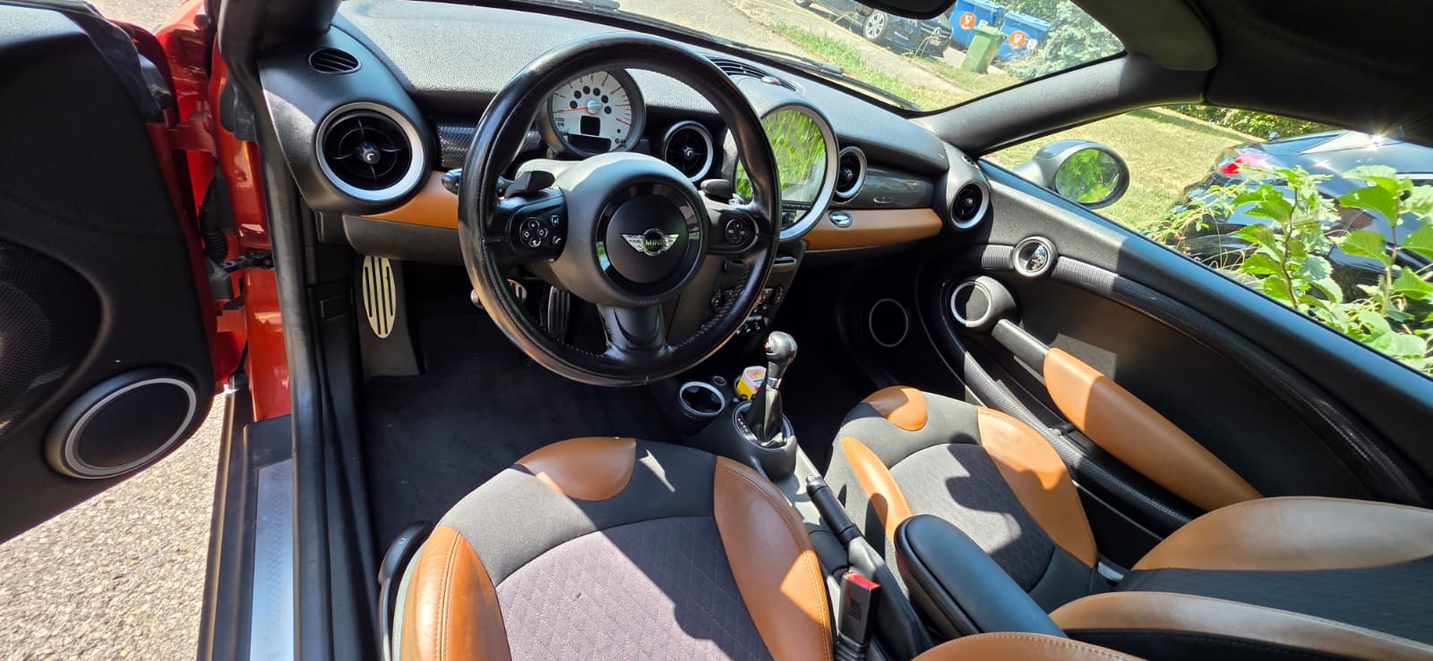 MINI 1.6i Cooper S-image-3