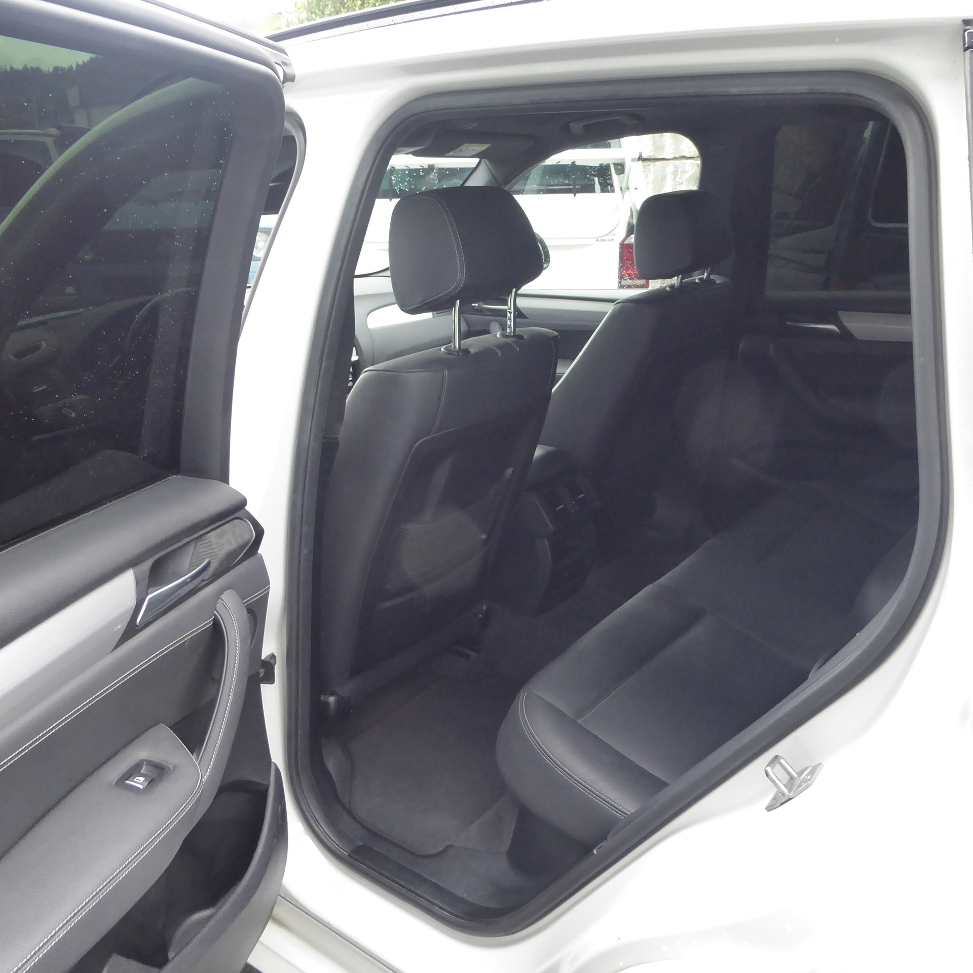 BMW X3 xDrive 20d M Sport-image-5