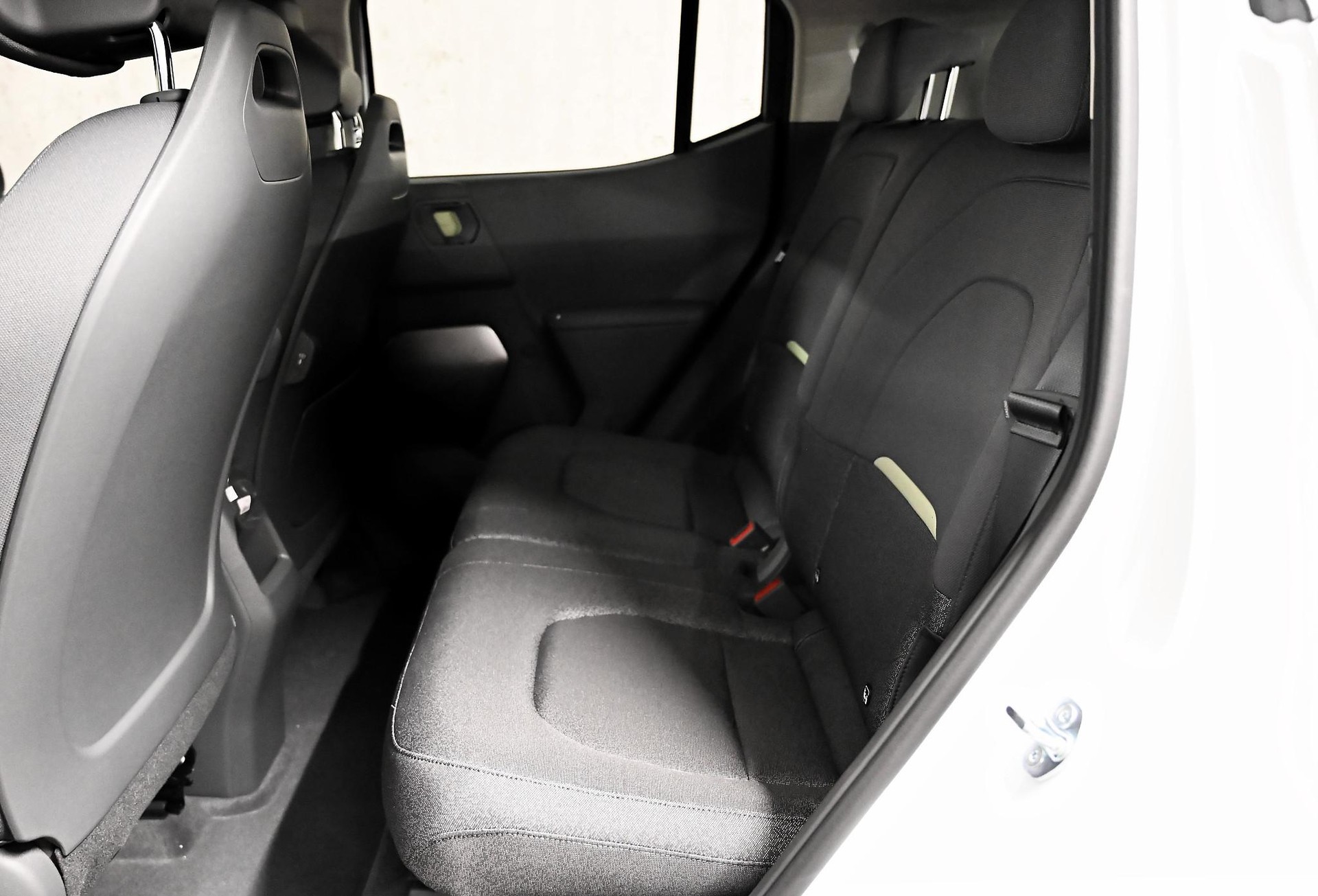KIA EV2 61 kWh Air 4P-image-7