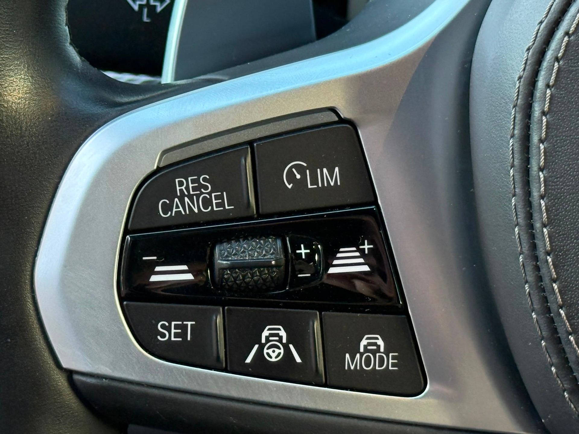 BMW X5 30d xDrive SAG-image-19