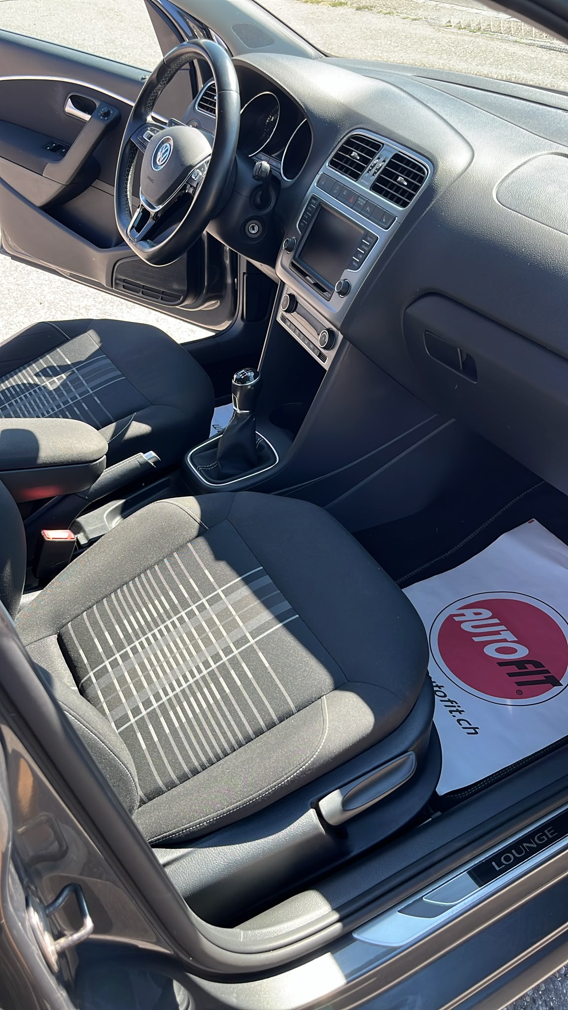 VW Polo 1.0 TSI BMT Lounge-image-9