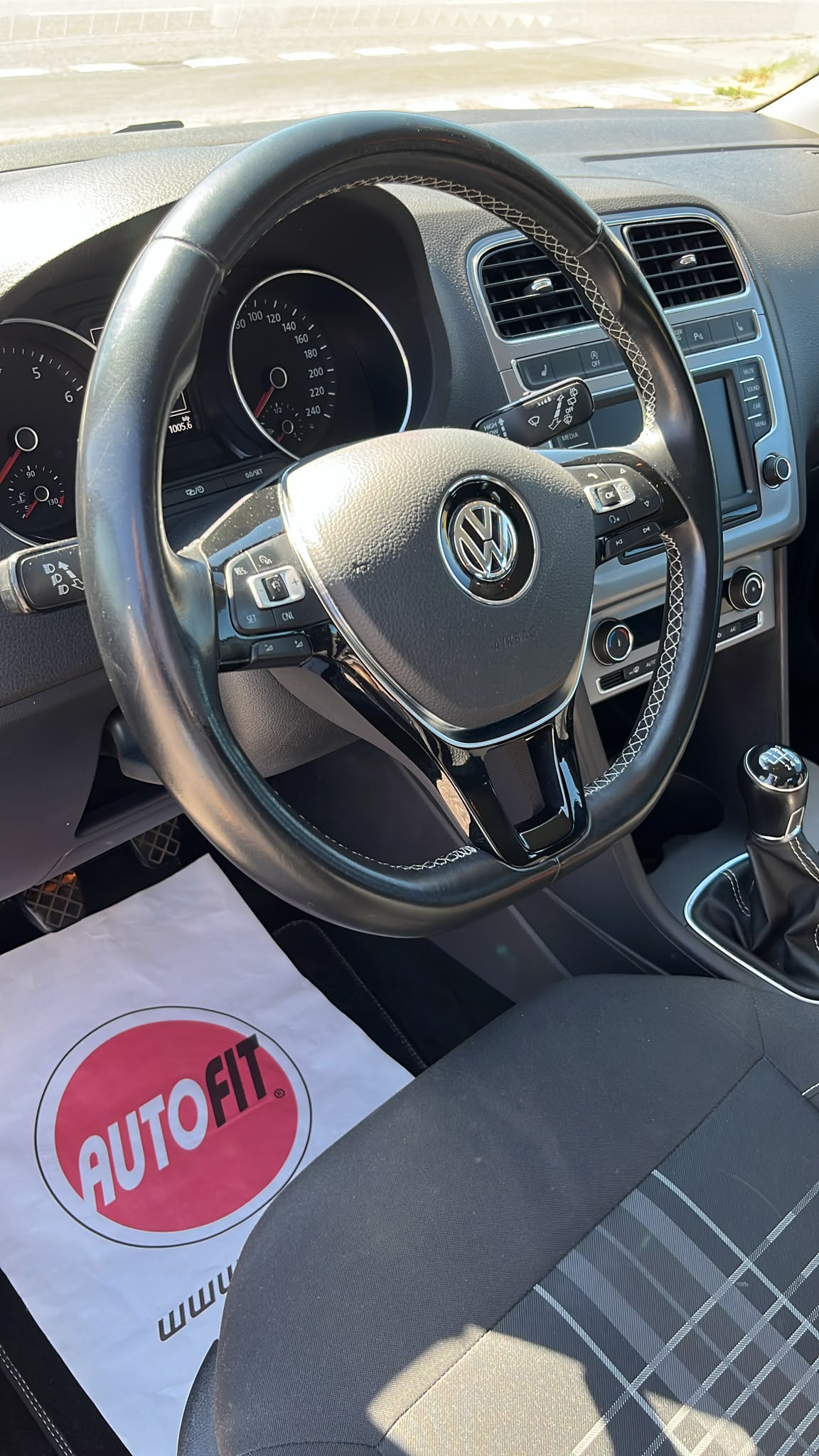VW Polo 1.0 TSI BMT Lounge-image-6