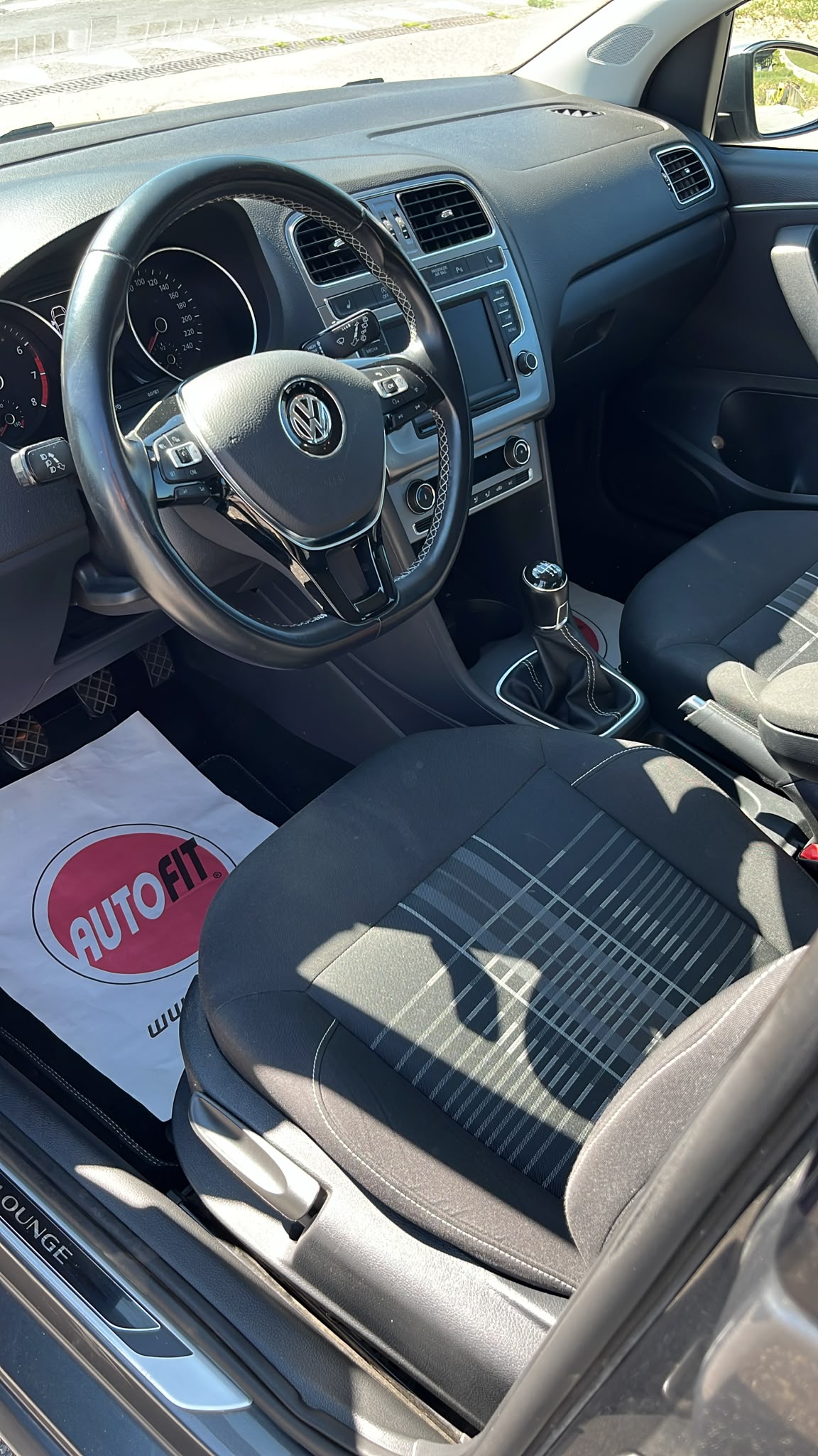 VW Polo 1.0 TSI BMT Lounge-image-8