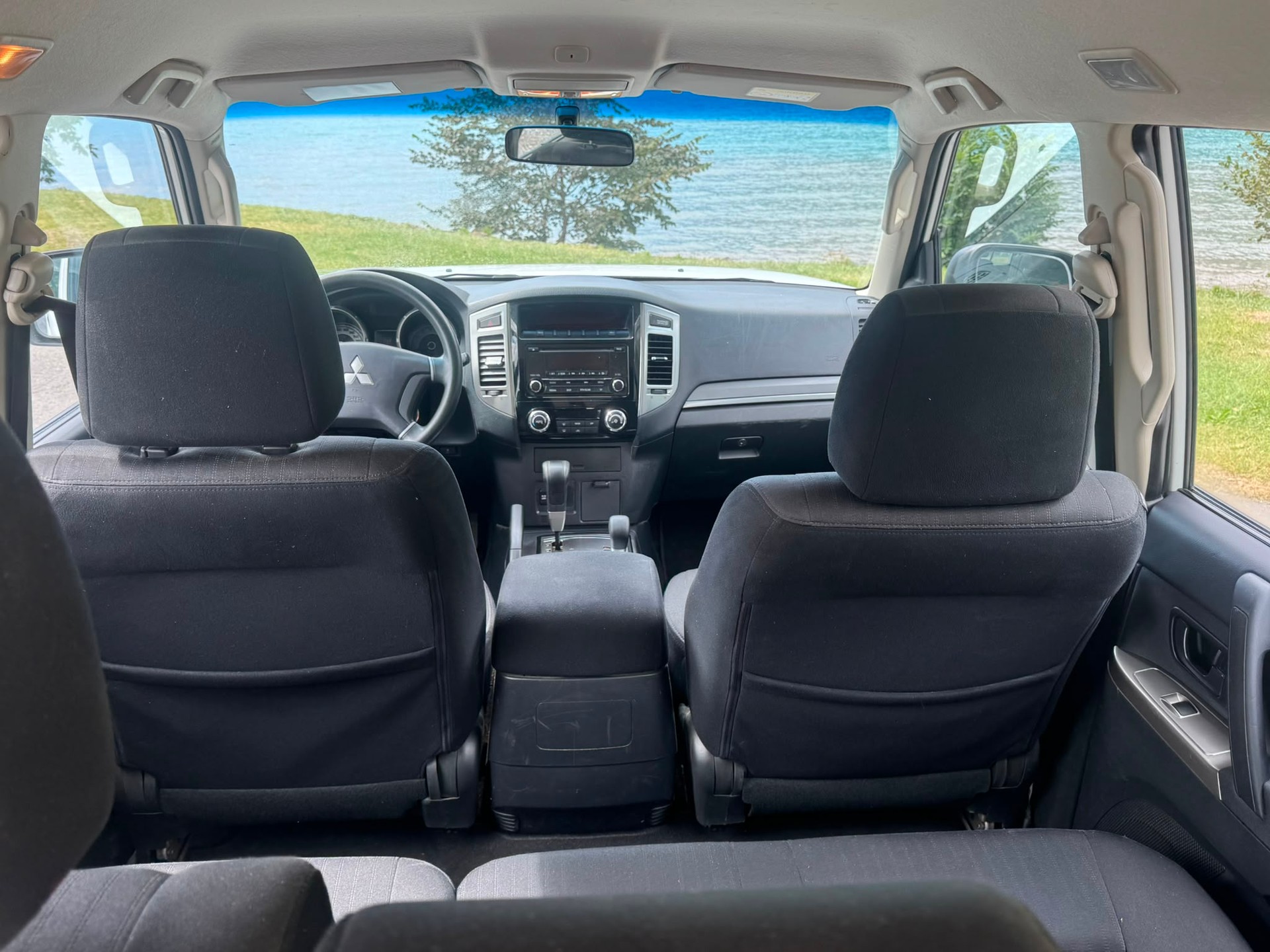 MITSUBISHI Pajero 3.2 DI-D Value Automatic-image-8