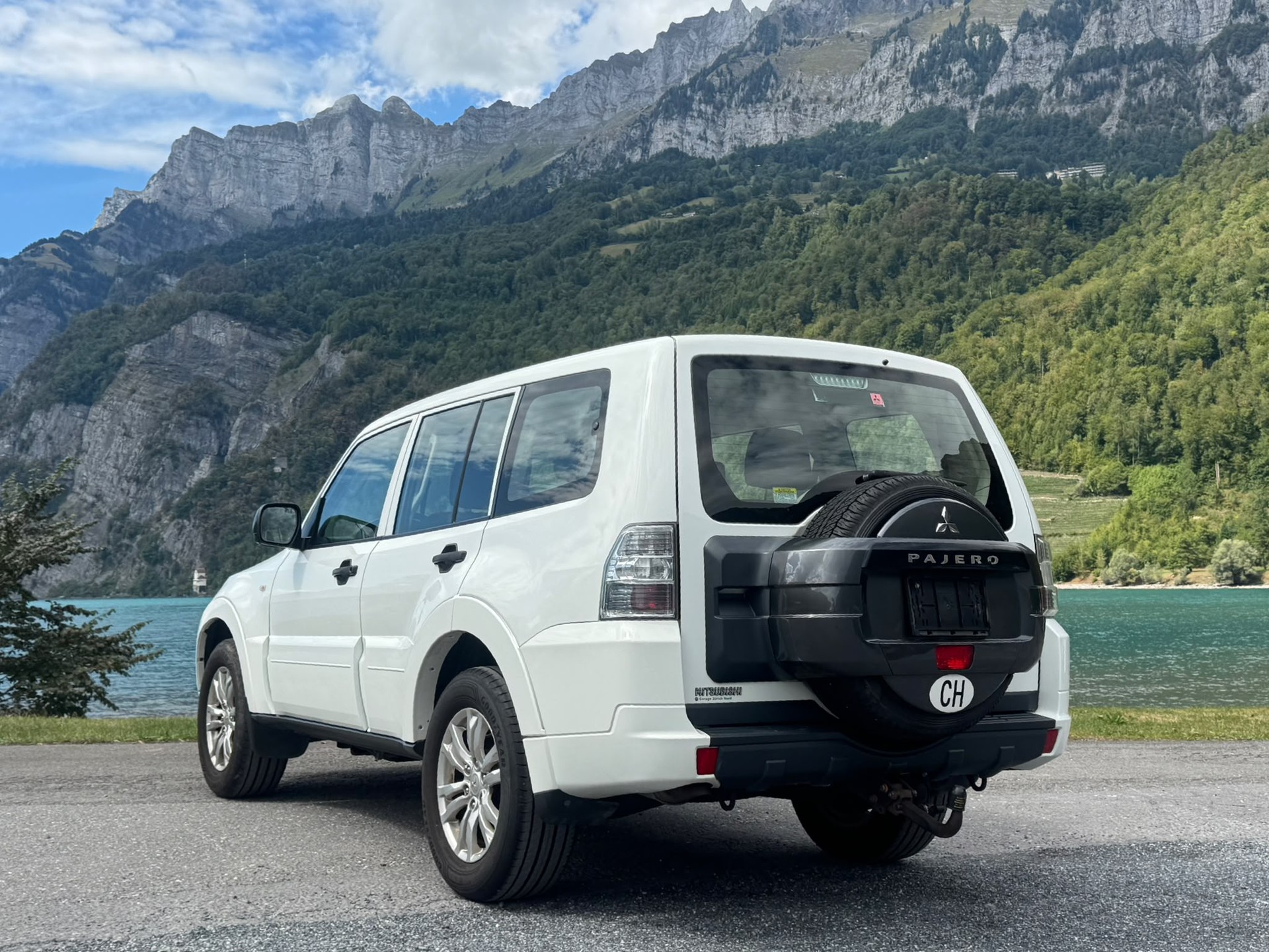 MITSUBISHI Pajero 3.2 DI-D Value Automatic-image-5