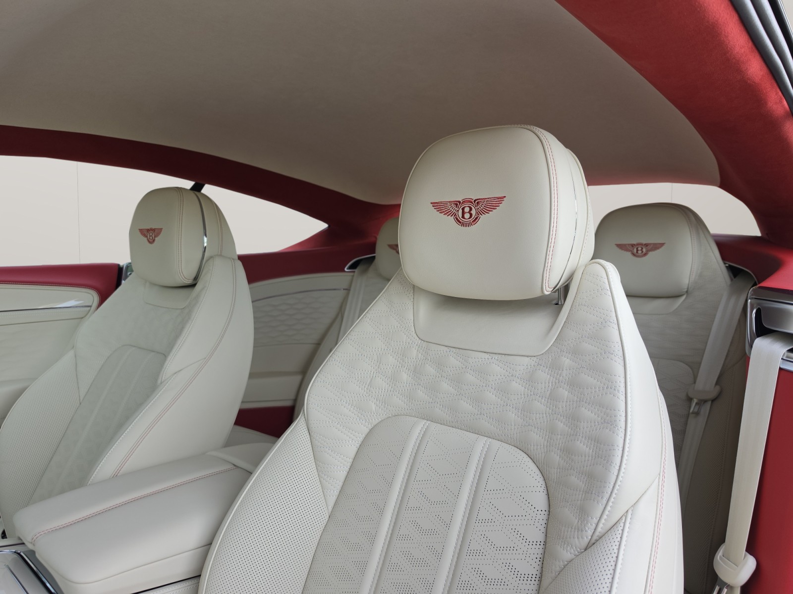 BENTLEY Continental GT Speed V8 PHEV 782 PS/ 1.9% Leasing möglich.-image-13