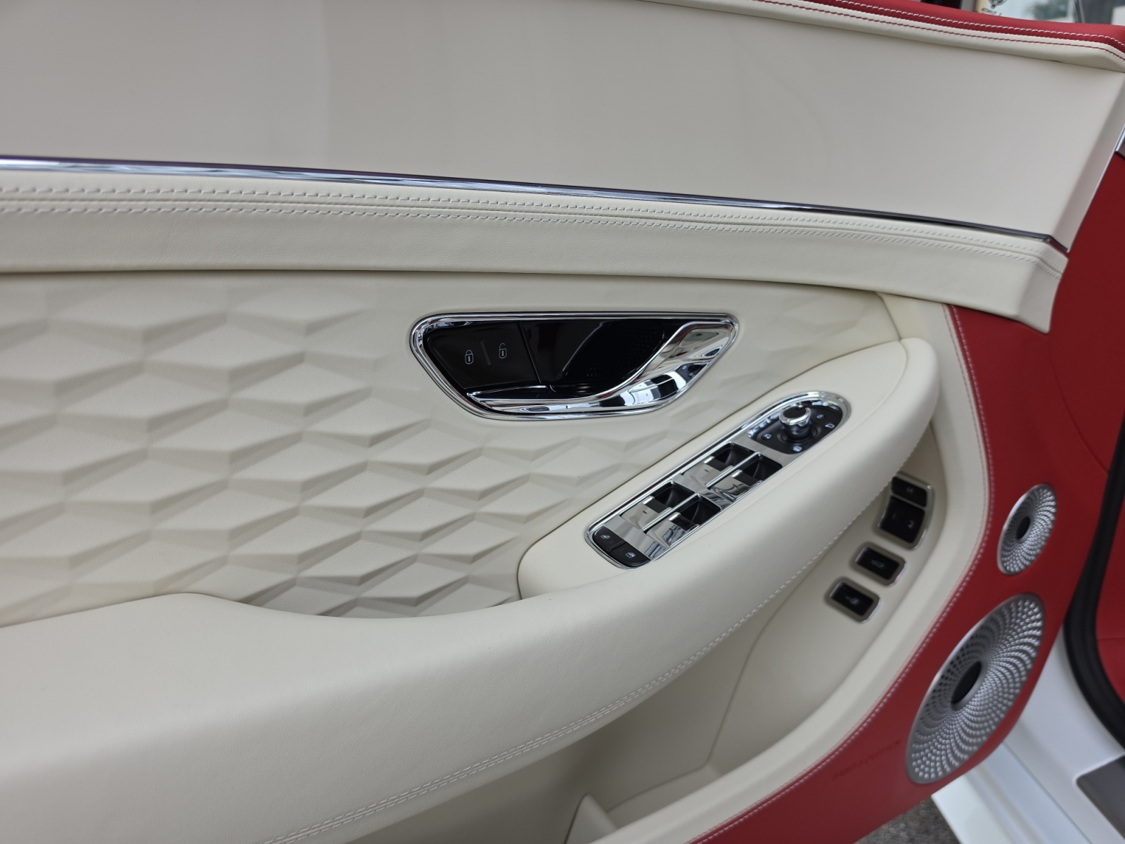 BENTLEY Continental GT Speed V8 PHEV 782 PS/ 1.9% Leasing möglich.-image-15