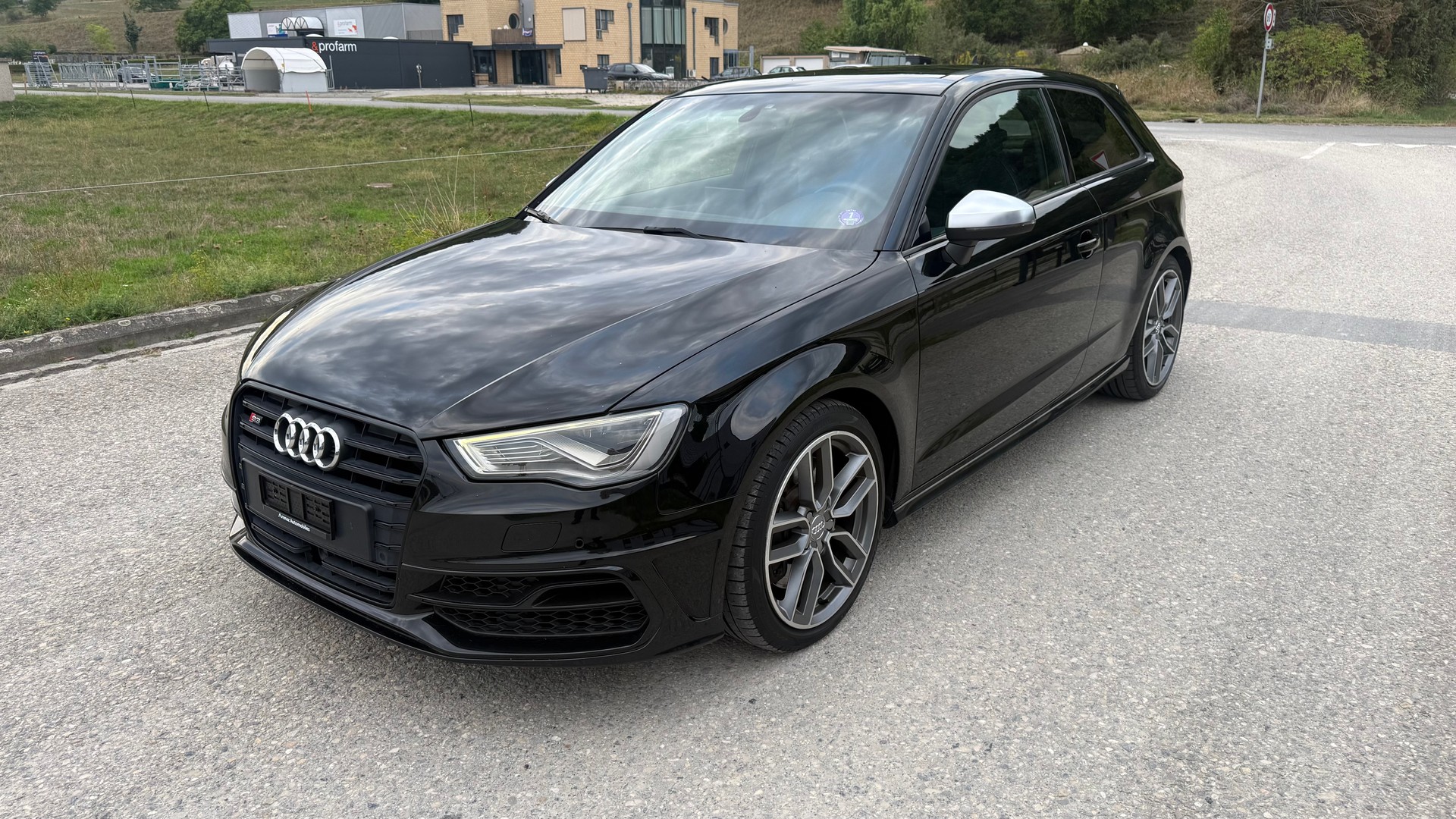 AUDI S3-image-0