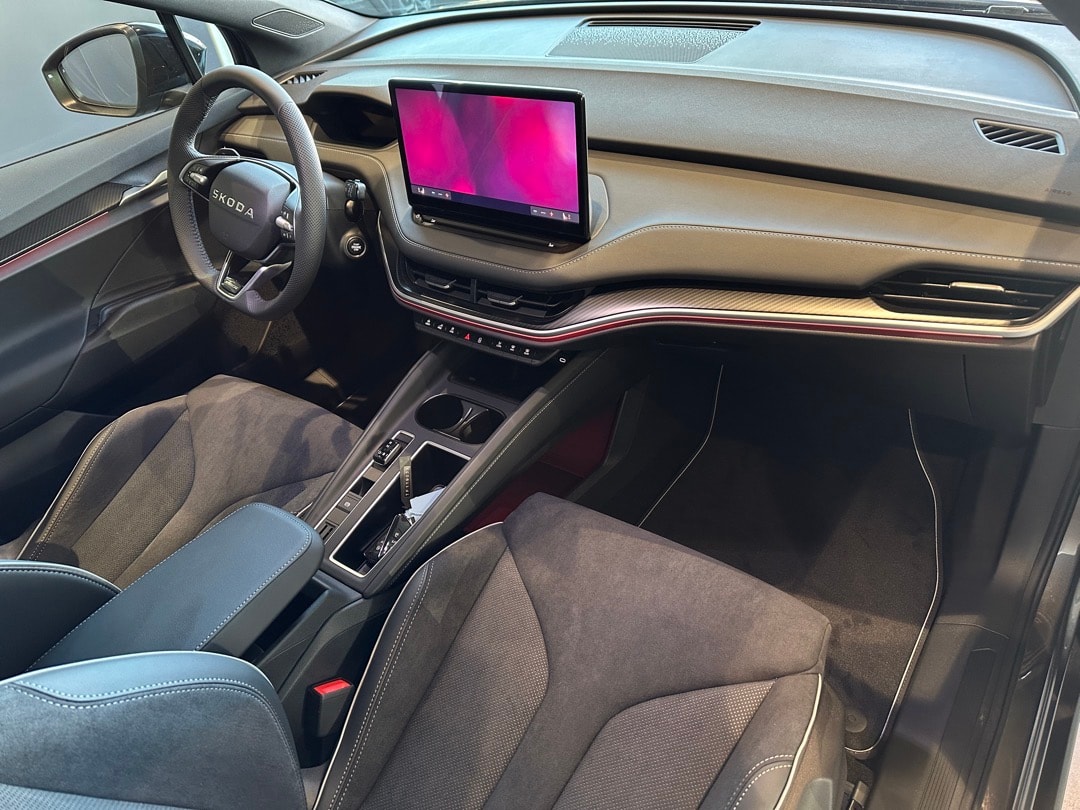 SKODA Elroq 85 Sportline-image-12