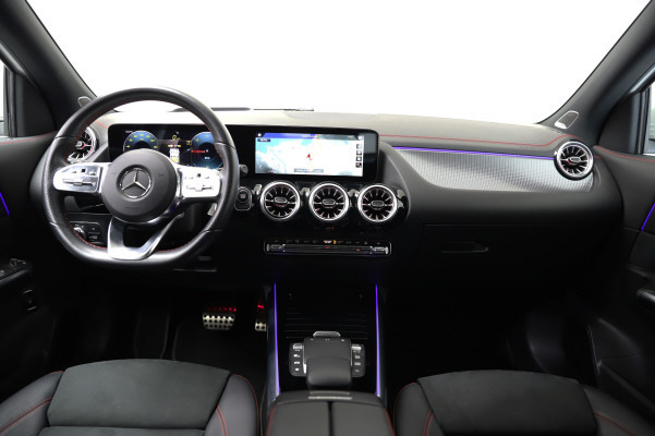 MERCEDES-BENZ EQA 250 AMG Line AMG Line-image-9