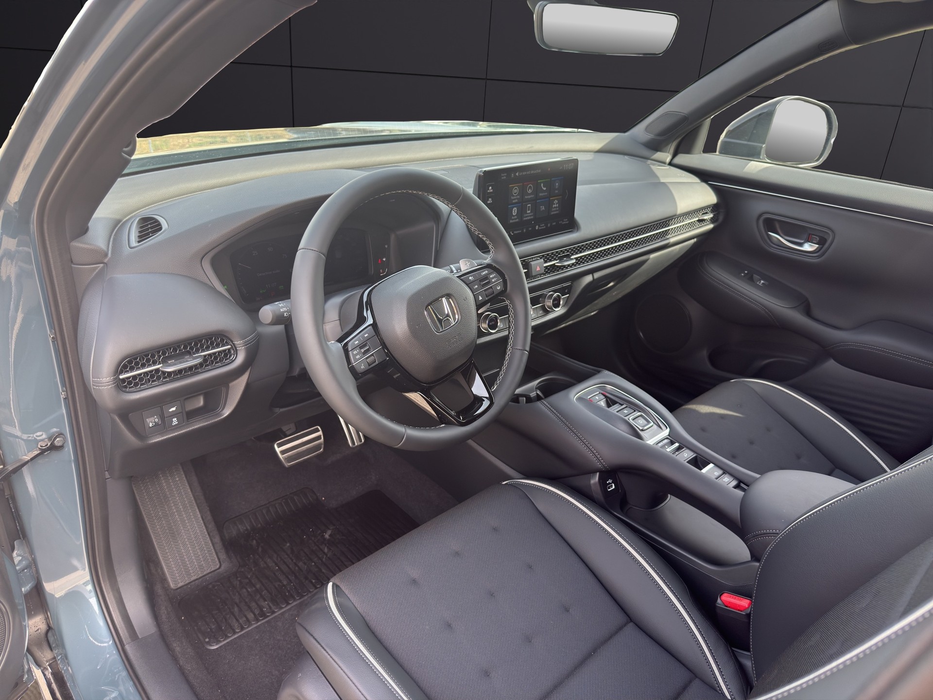 HONDA ZR-V 2.0i MMD Hybrid Sport Automatic-image-13
