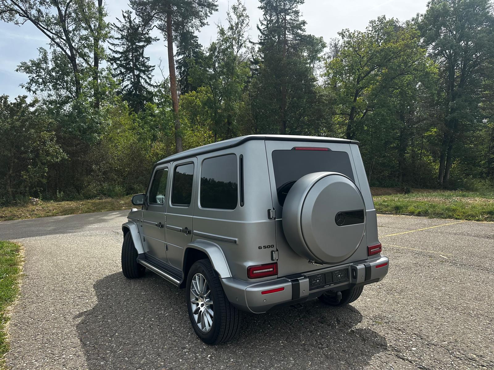 MERCEDES-BENZ MERCEDES-BENZ G 500 AMG Line 9G-Tronic – designo platin magno, 14'261 km, 1. Hand. 10 Jahre gratis Service - 100'000KM-image-2