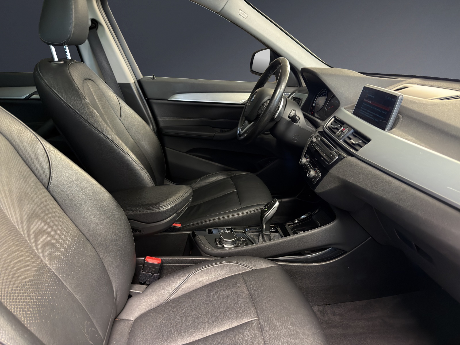 BMW X1 xDrive 20d xLine-image-6