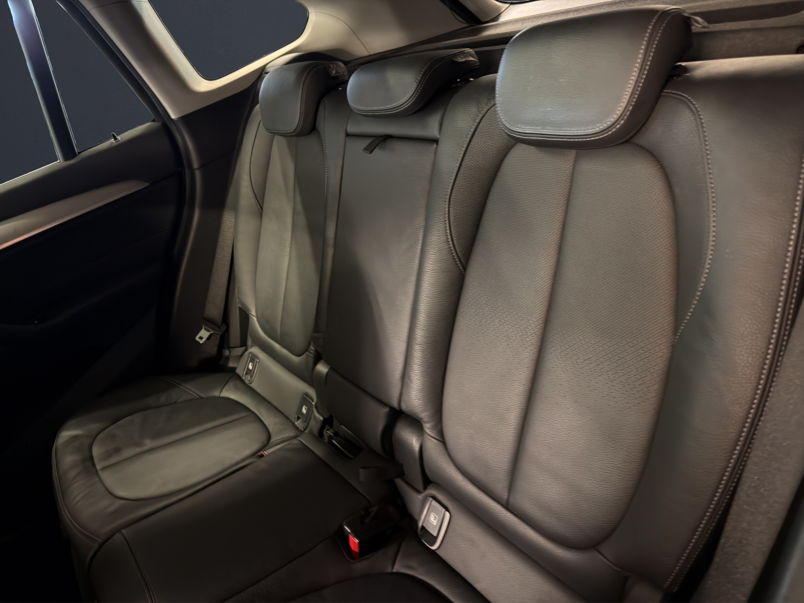 BMW X1 xDrive 20d xLine-image-15