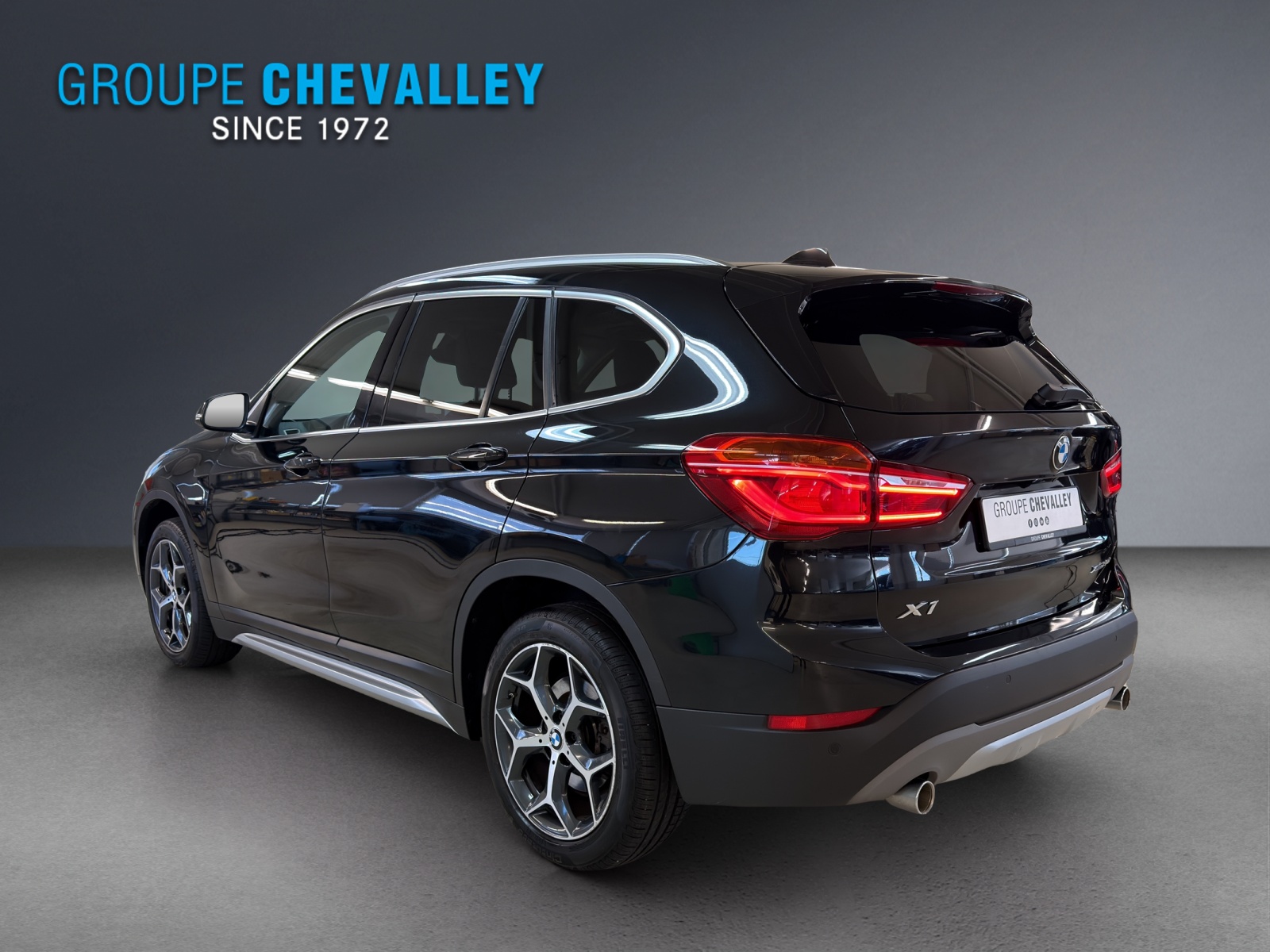 BMW X1 xDrive 20d xLine-showroom-element-3