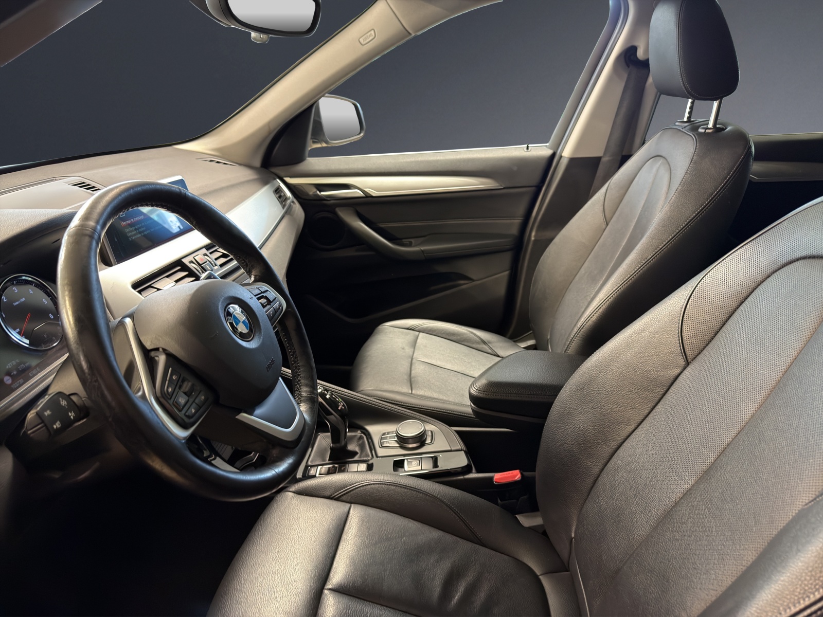 BMW X1 xDrive 20d xLine-image-5