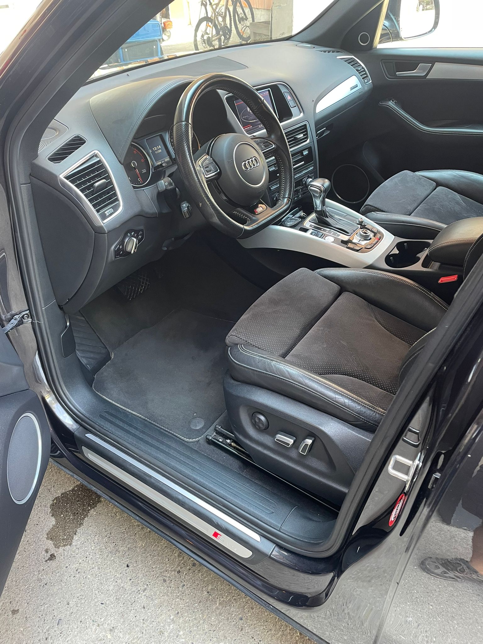 AUDI 3.0 V6 TDI quattro S-Tronic-image-3