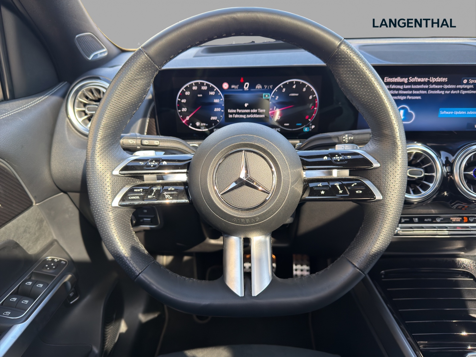 MERCEDES-BENZ GLB 220 4Matic 8G-Tronic-image-9
