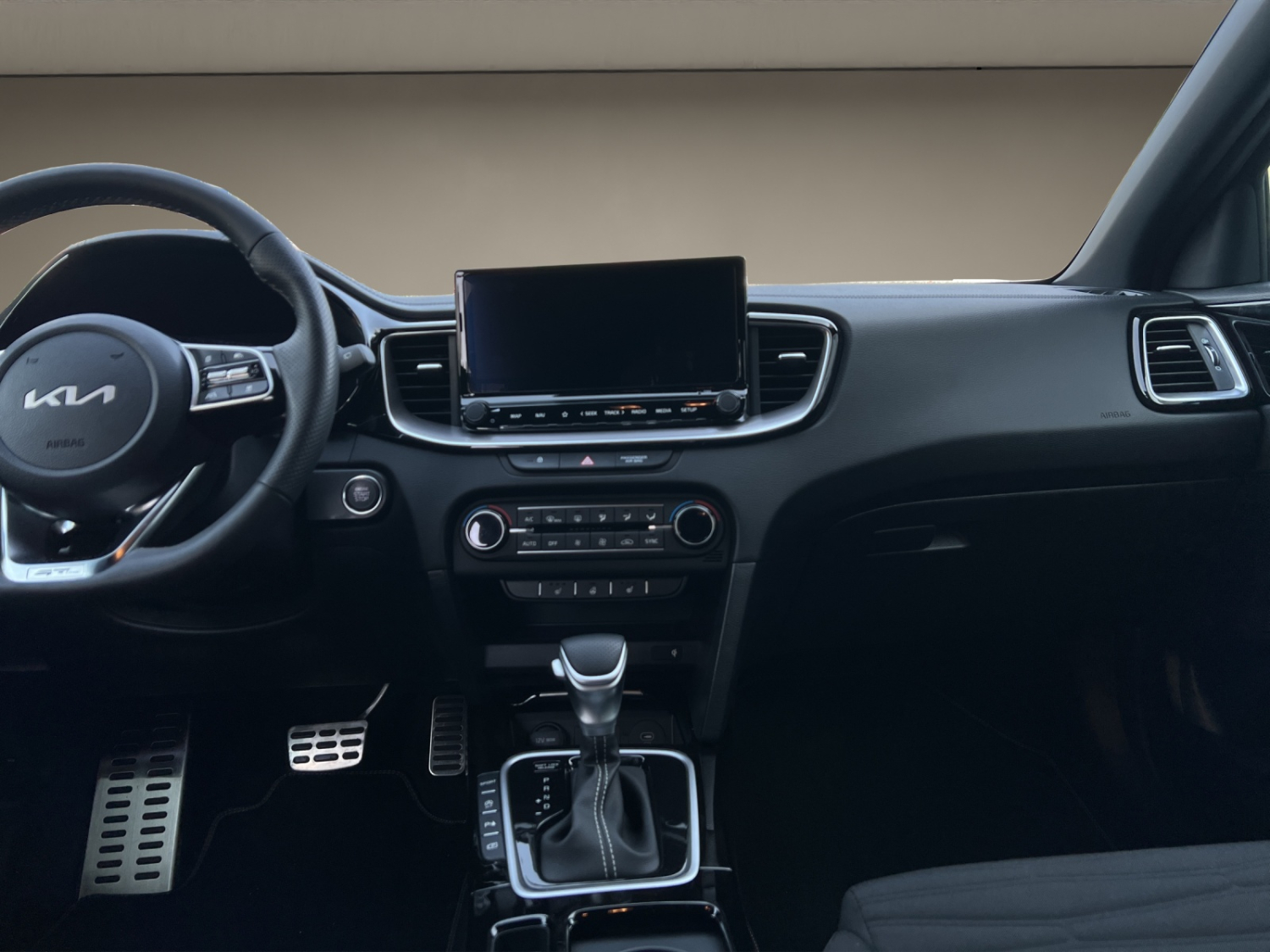 KIA XCeed 1.5 T-GDi GT-Line-image-12