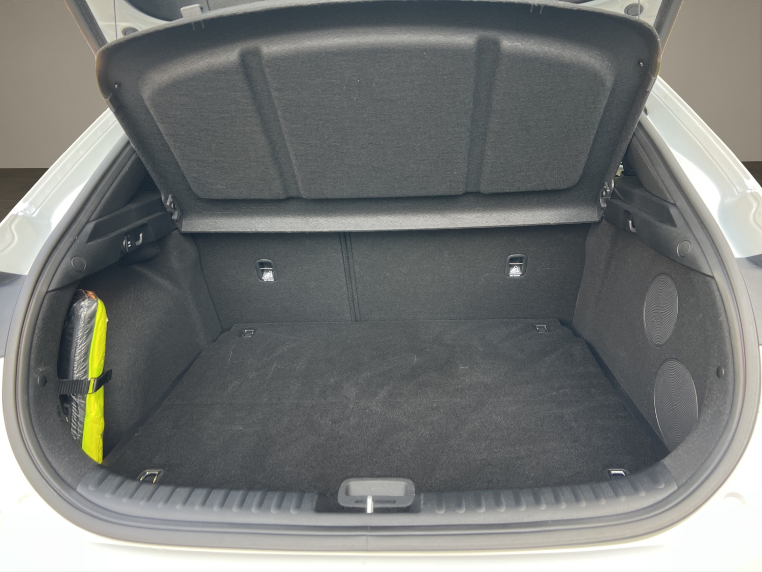 KIA XCeed 1.5 T-GDi GT-Line-image-17