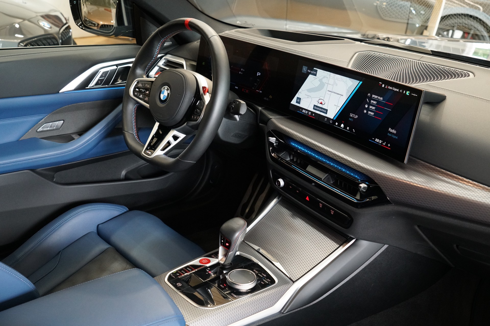 BMW M4 Coupé Competition M xDrive Individual Tansanitblau-image-19