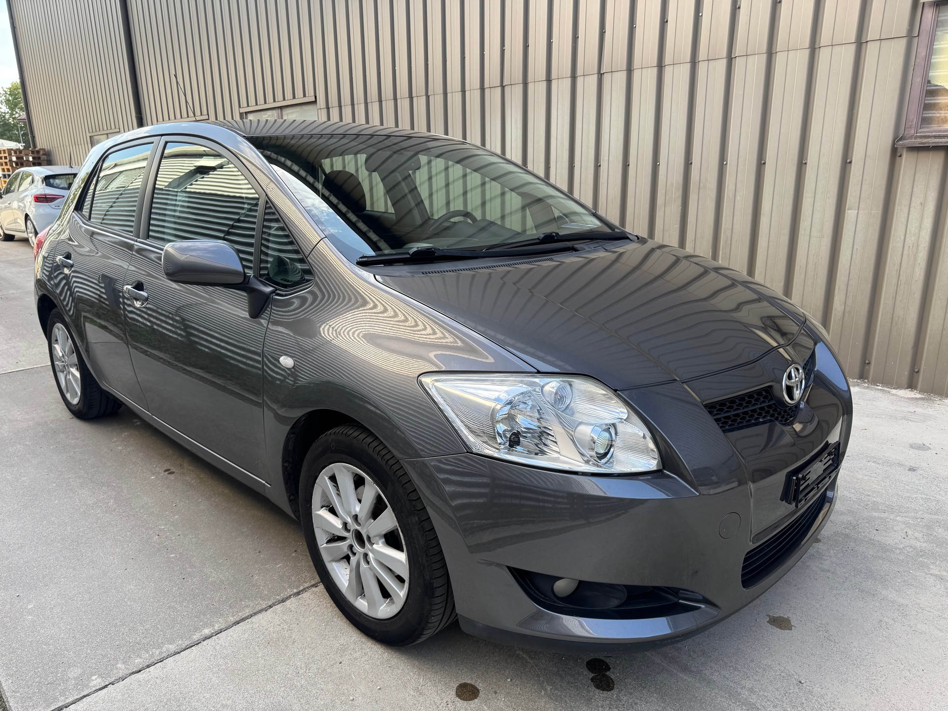 TOYOTA Auris 1.6 Linea Luna-image-0