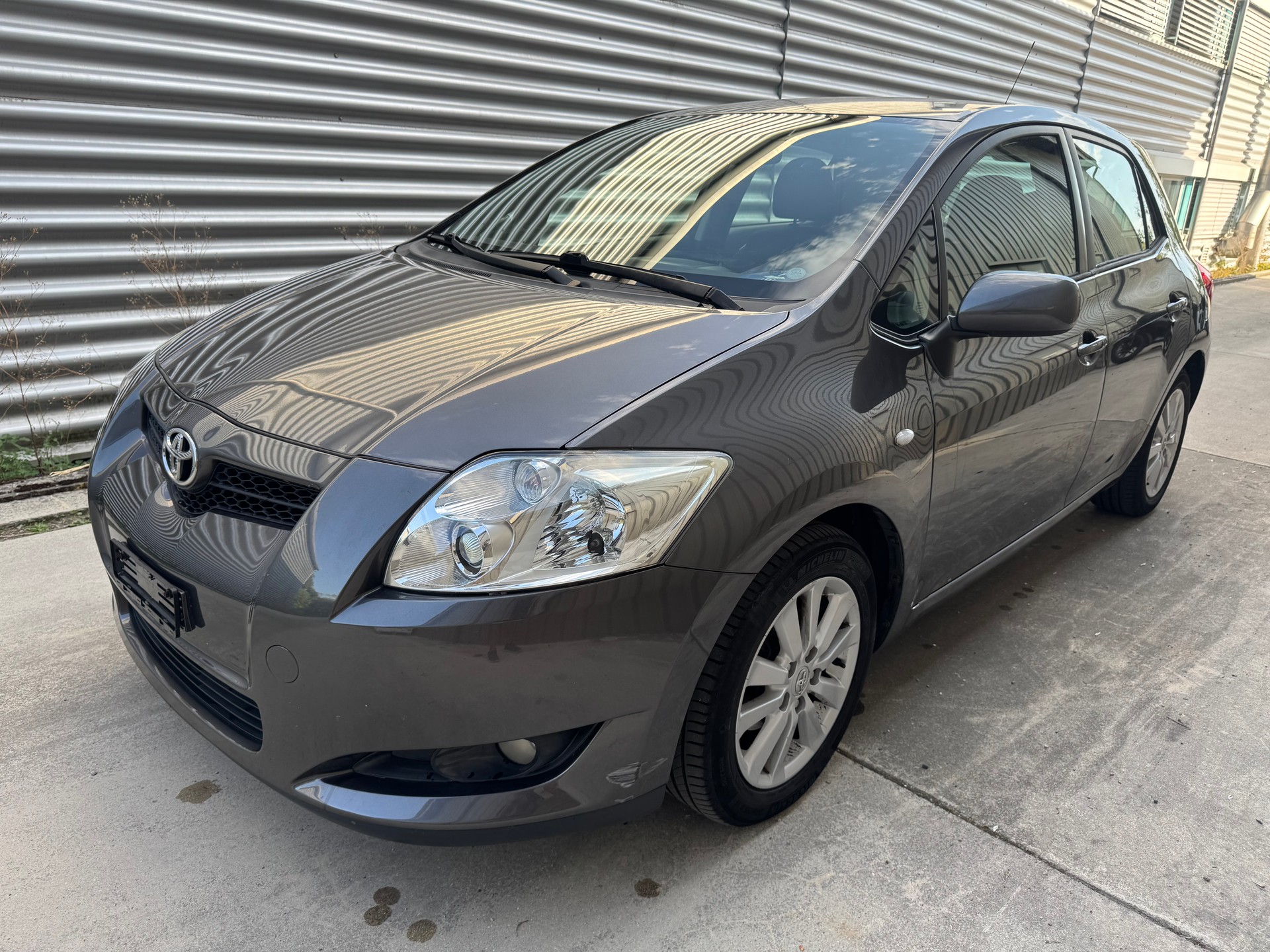 TOYOTA Auris 1.6 Linea Luna-image-1
