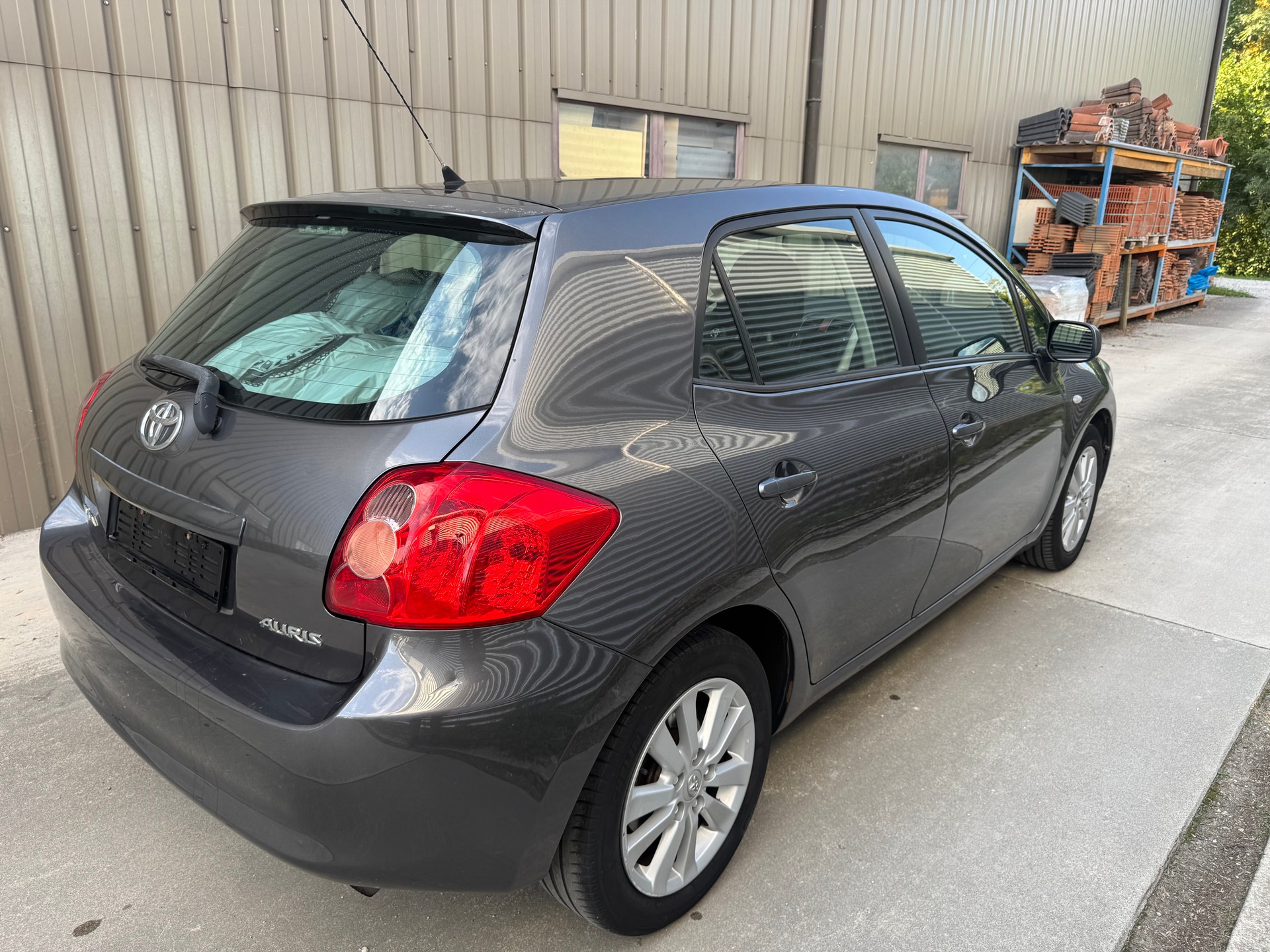 TOYOTA Auris 1.6 Linea Luna-image-3