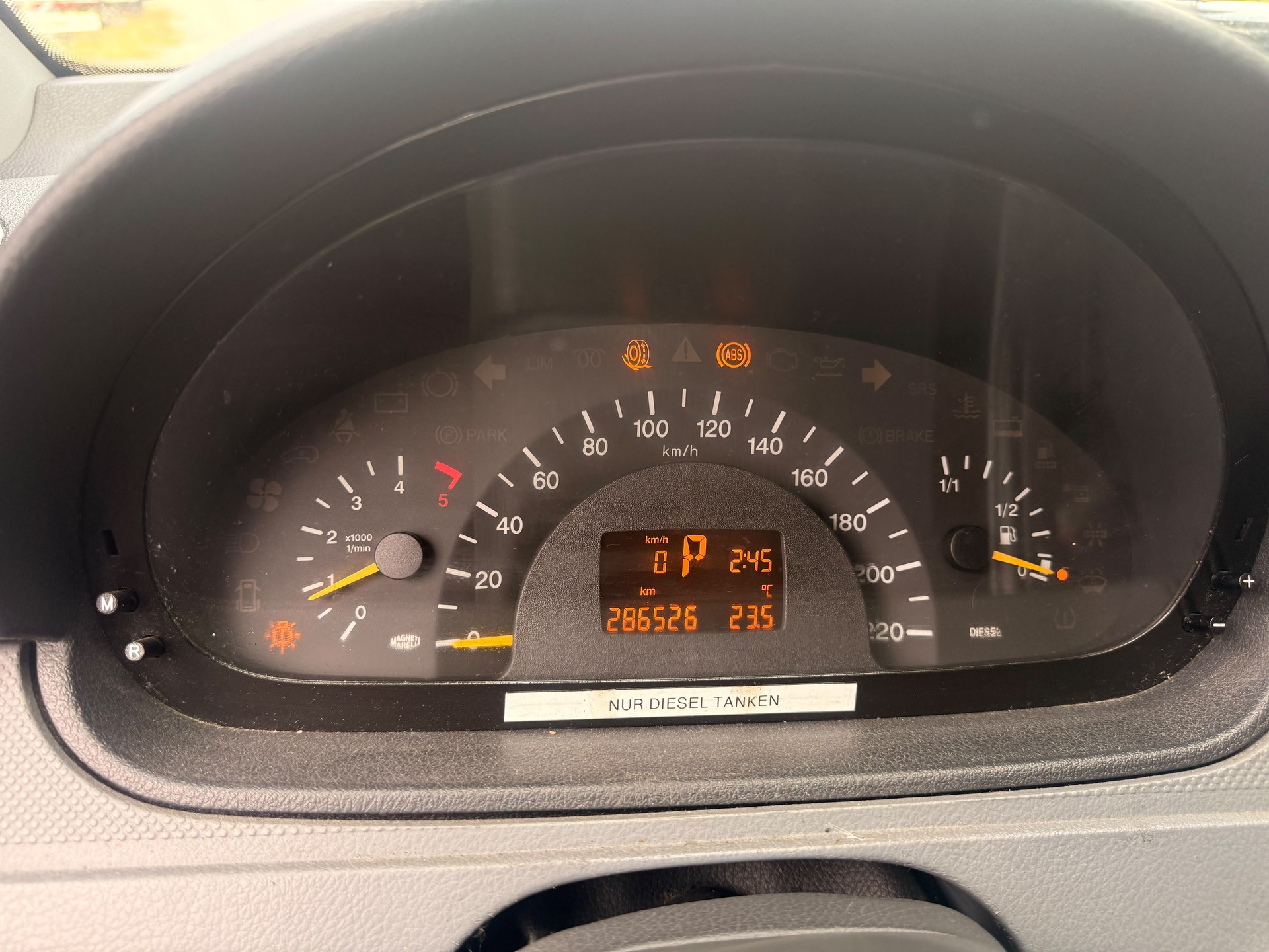 MERCEDES-BENZ Vito 111 CDI-image-8