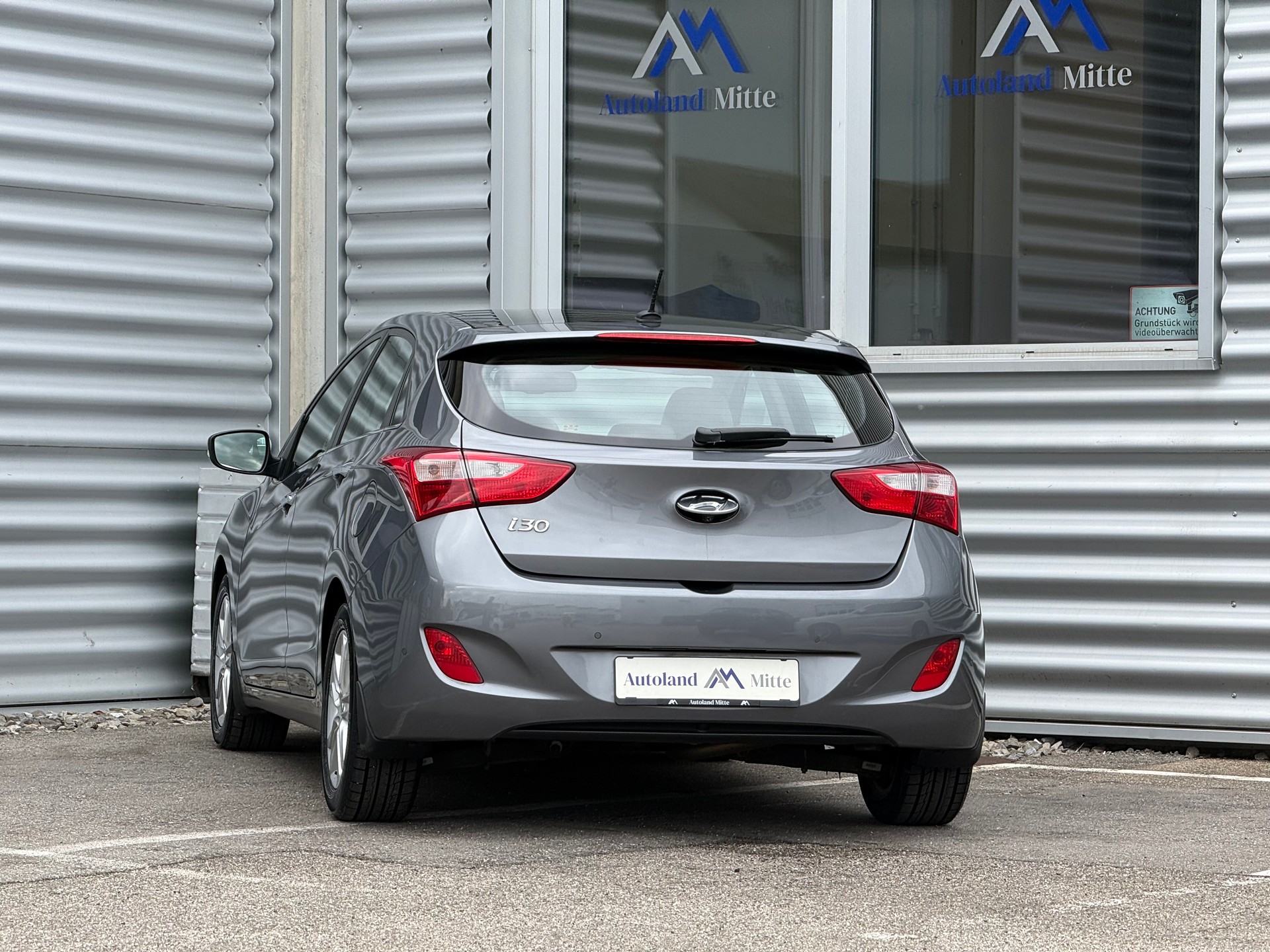 HYUNDAI i30 1.6 CRDi Style Automatic-showroom-element-3