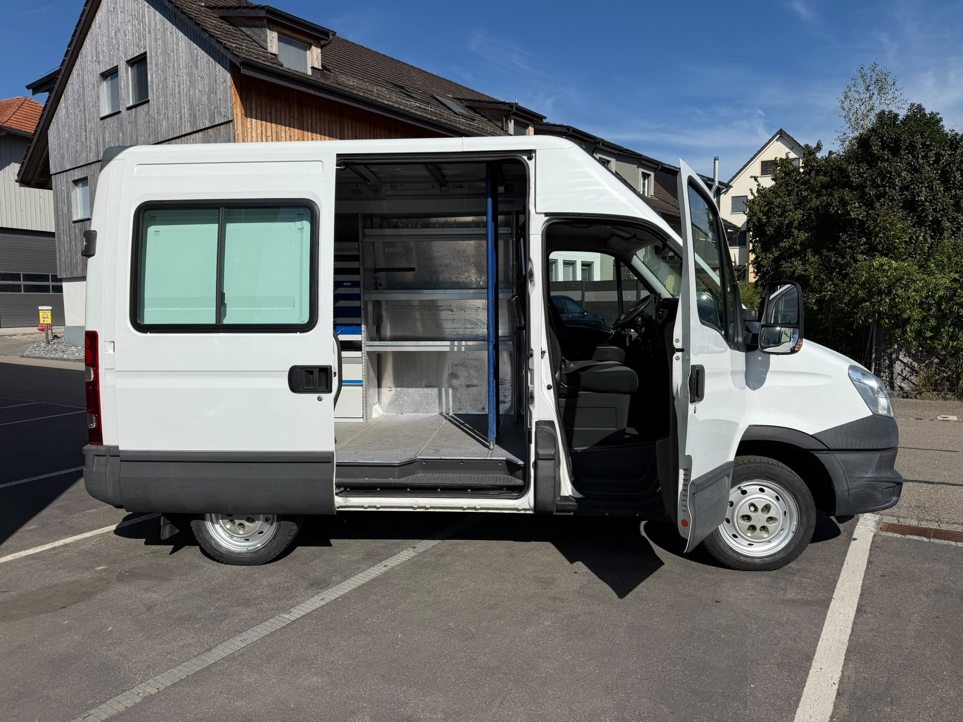 IVECO 29 L 13 V-image-8