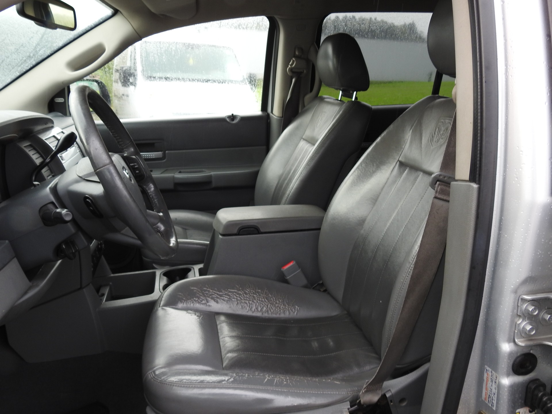 DODGE Durango-image-12
