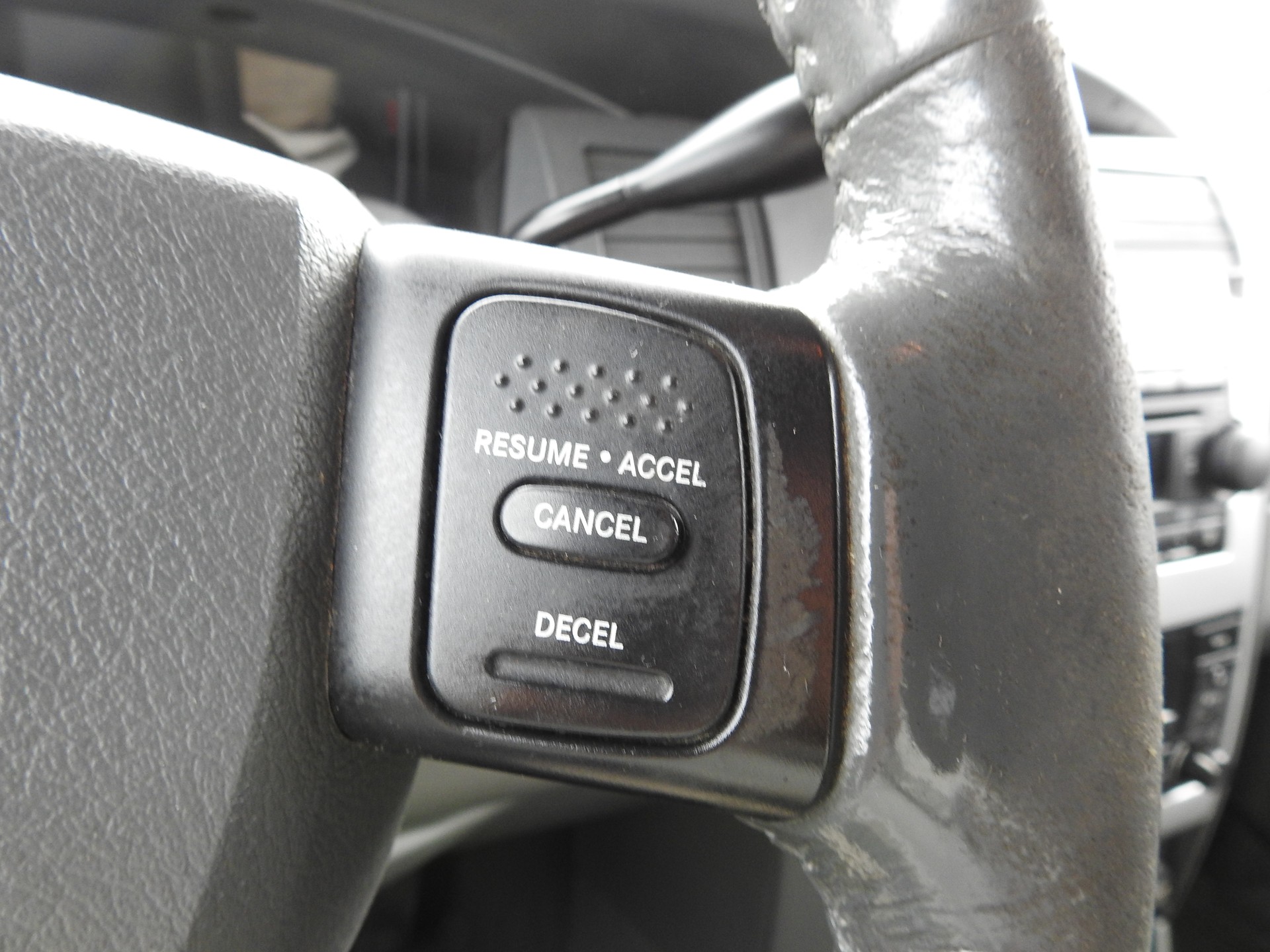 DODGE Durango-image-23